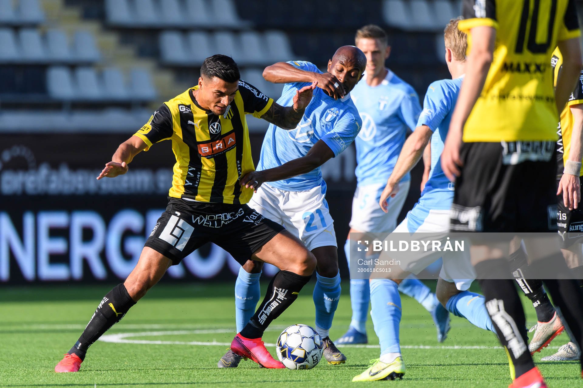Häckens Ahmed Yasin och Malmö FFs Fouad Bachirou