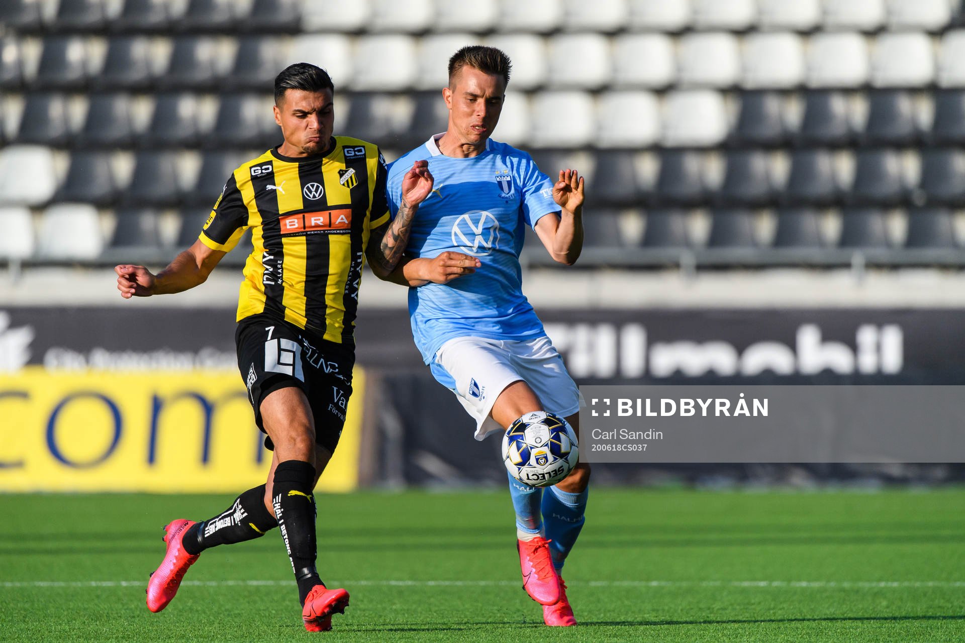 Häckens Ahmed Yasin och Malmö FFs Jonas Knudsen