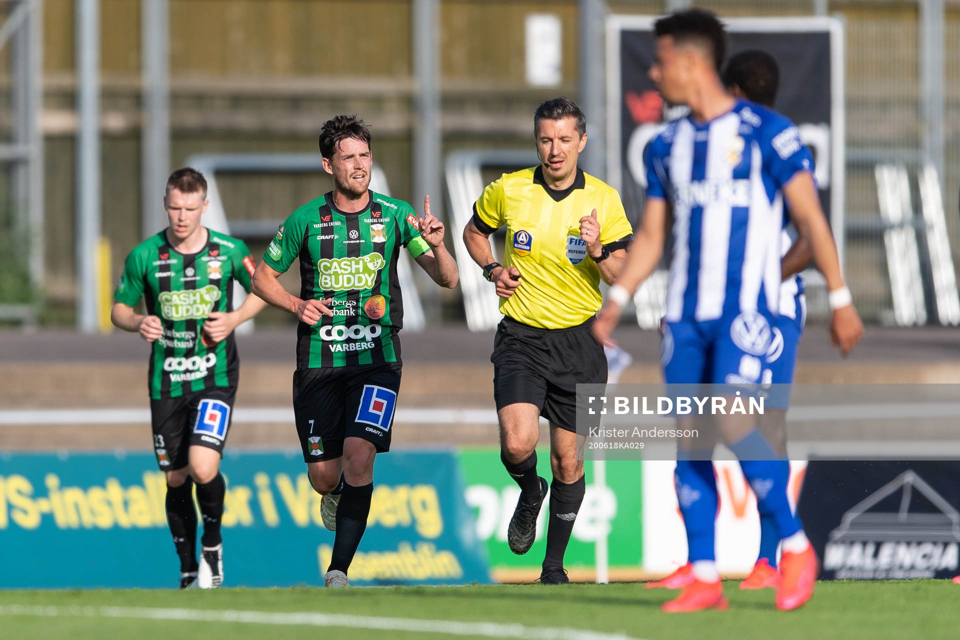 Varbergs Robin Tranberg jublar