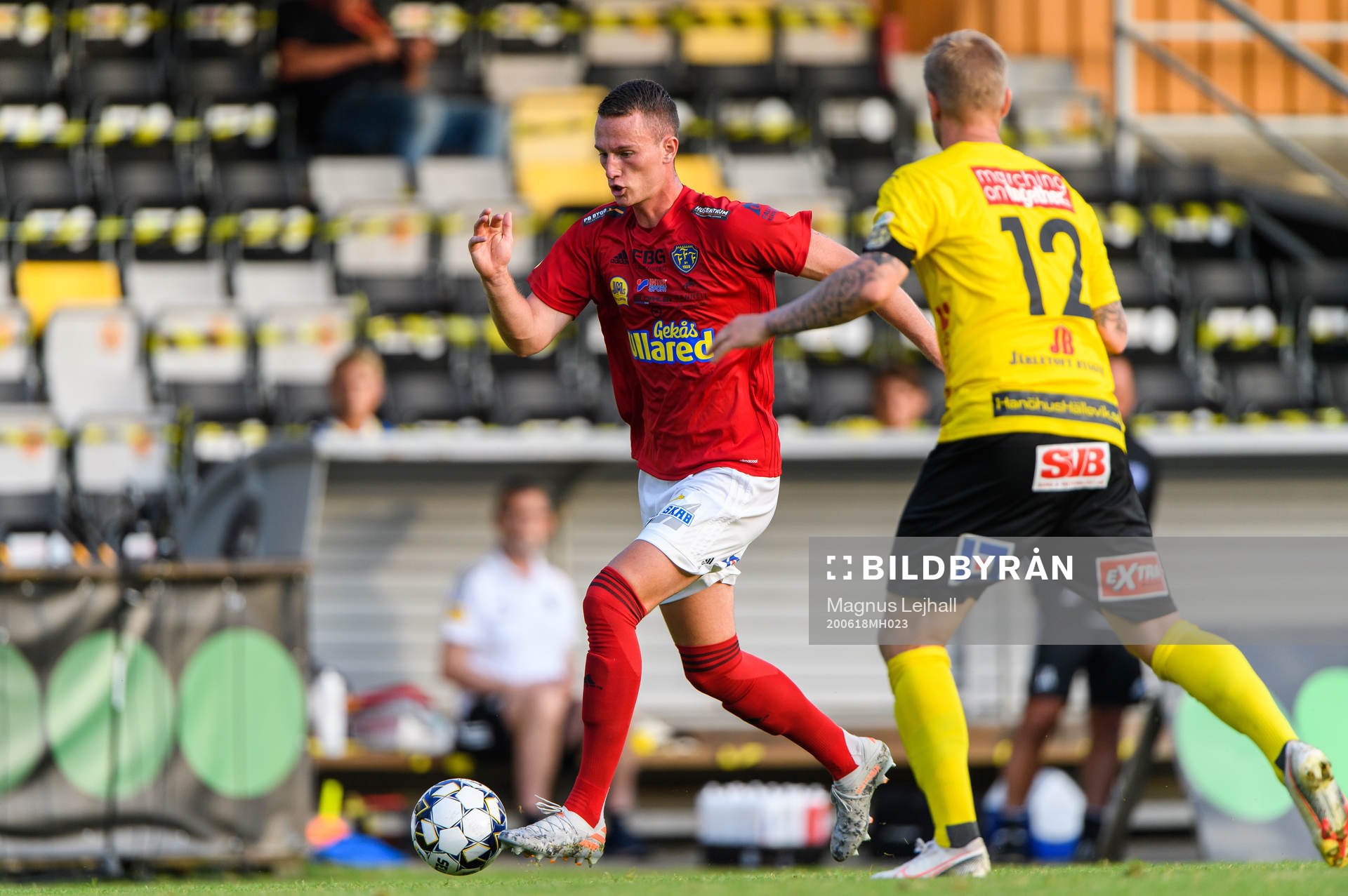 Falkenbergs Sander van Looy och Mjällbys David Löfquist