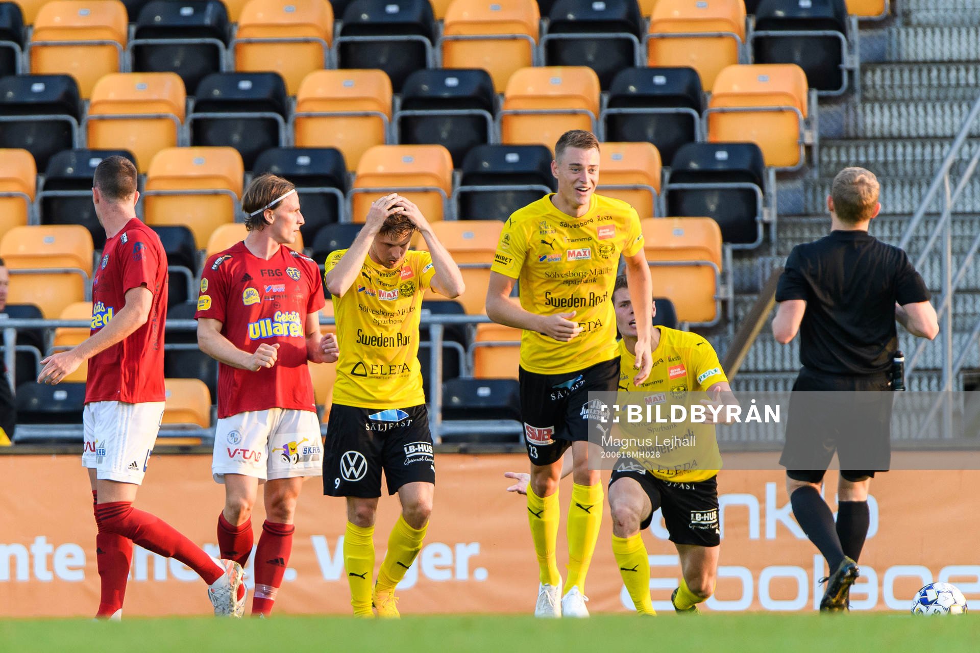 Mjällbys Joel Nilsson deppar