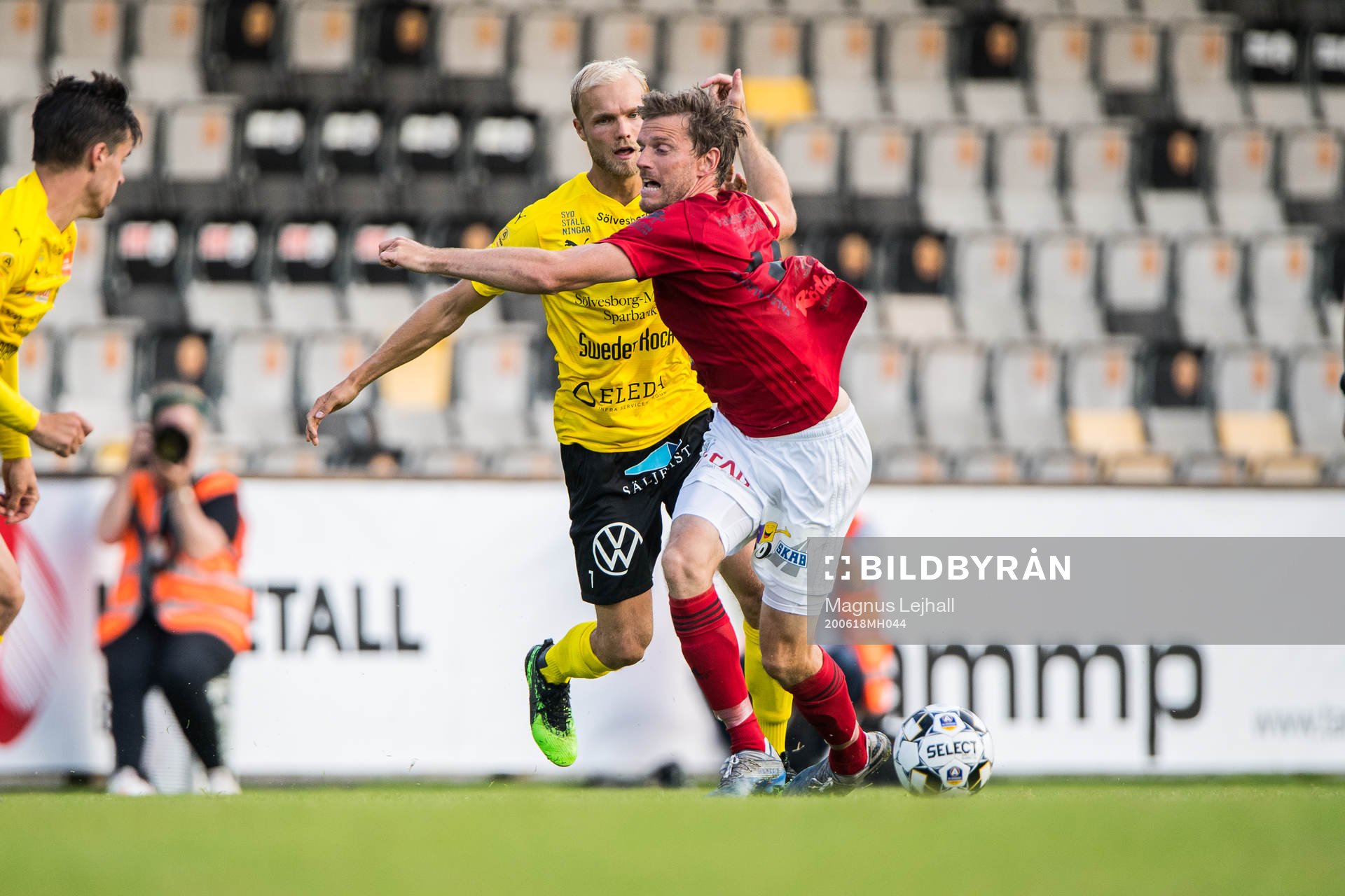 Falkenbergs Karl Söderström  och Mjällbys Viktor