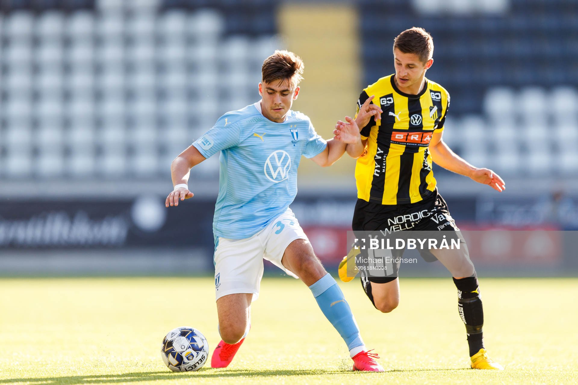 Malmö FFs Tim Prica och Häckens Leo Bengtsson