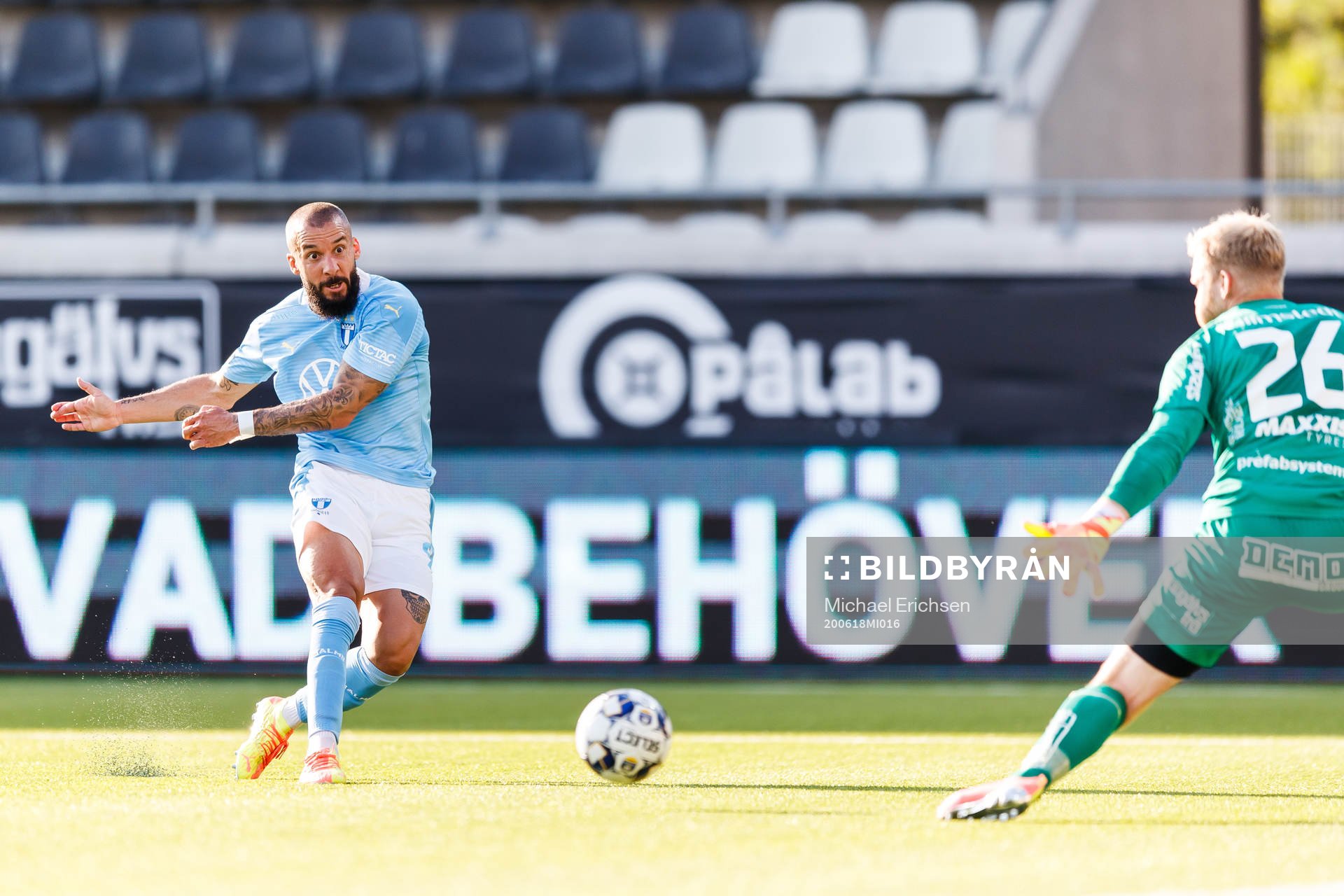 Malmö FFs Guillermo Molins gör 0-1 bakom Häckens