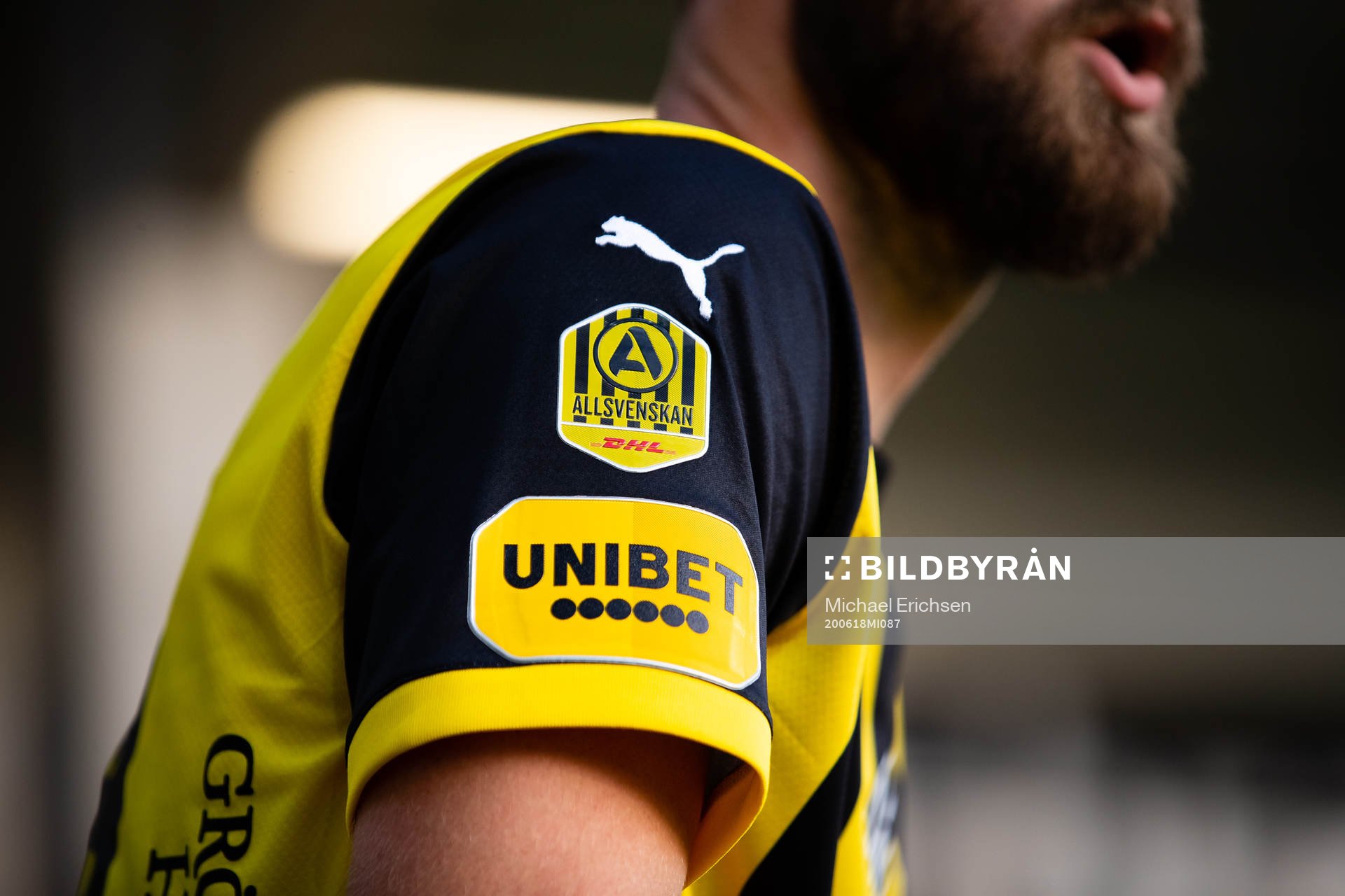 Allsvenkans och Unibets logo på Häckens matchtröja