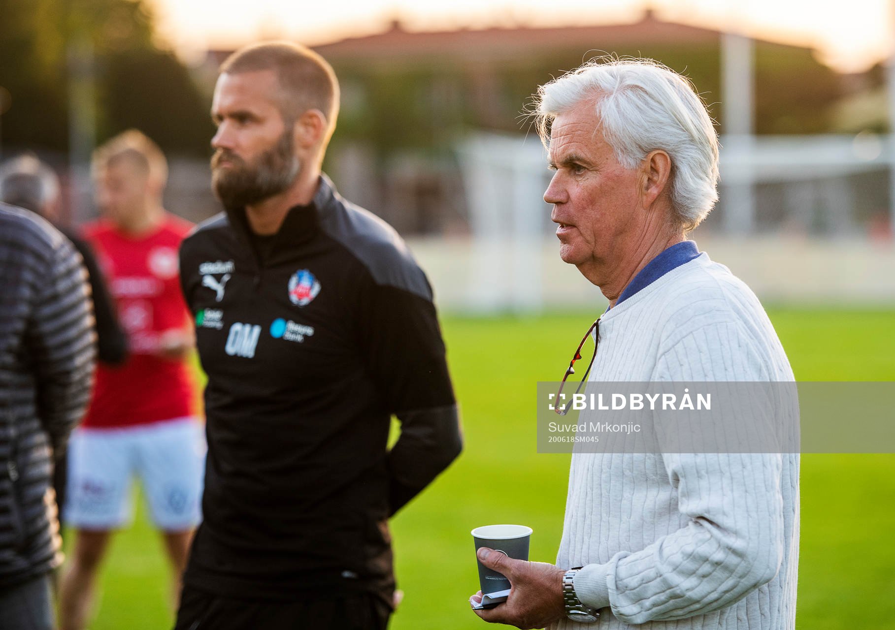 Presskonferens på innerplan med tränare Helsingborgs Olof Mellberg och Kalmars tränare Nanne Bergstrand efter fotbollsmatchen i Allsvenskan mellan Kalmar och Helsingborg den 18 juni 2020 i Kalmar.