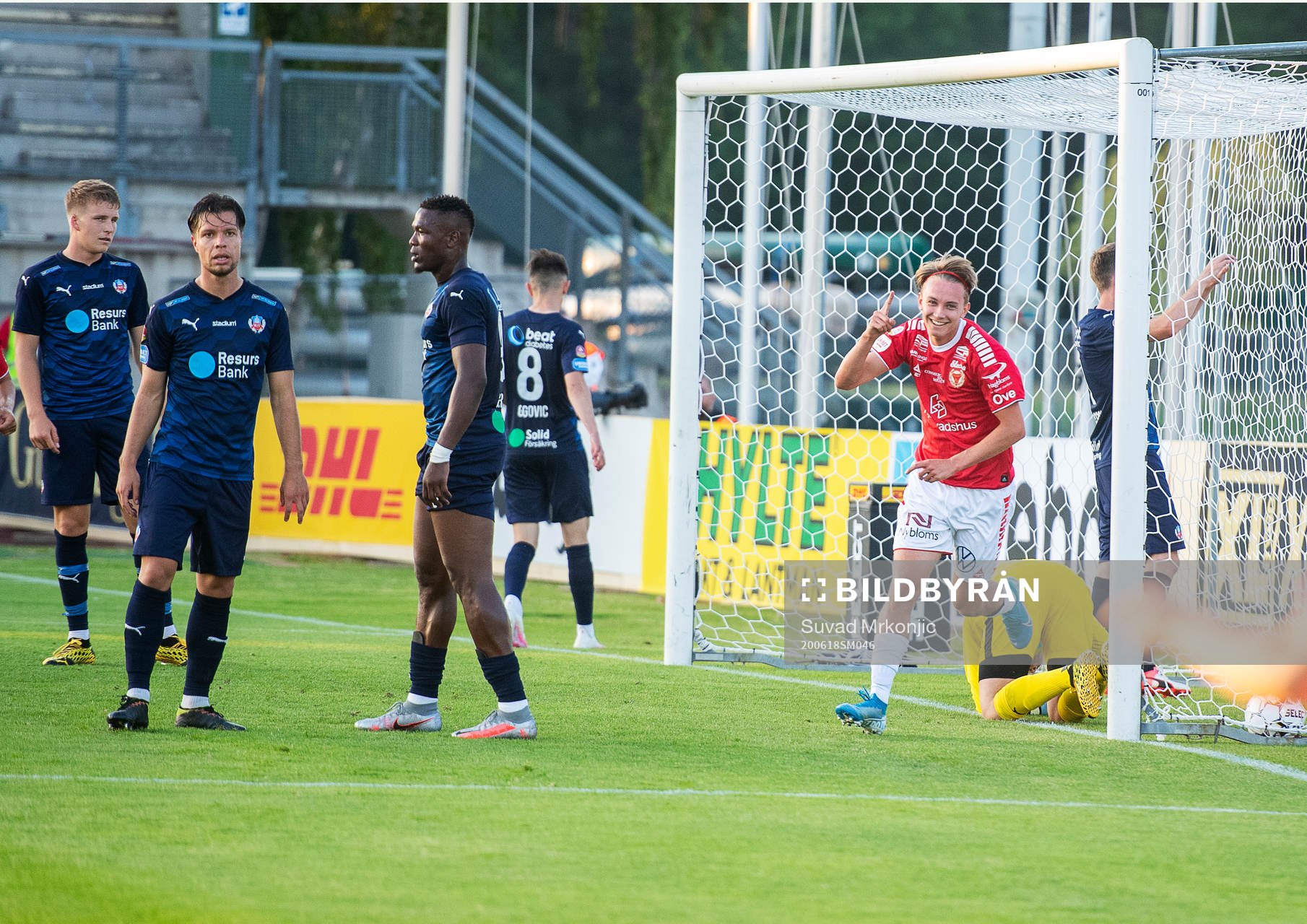 Kalmars Isak Magnusson jublar