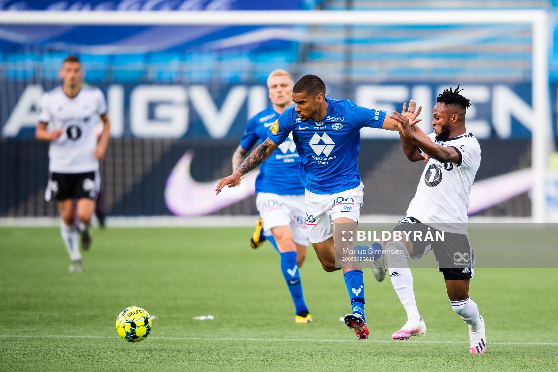 Ohikhuaeme Ohi Omoijuanfo of Molde and Samuel Adeniyi