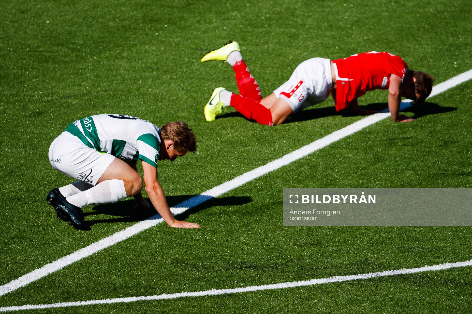 Västerås Douglas Karlberg och Degerfors Erik Lindell