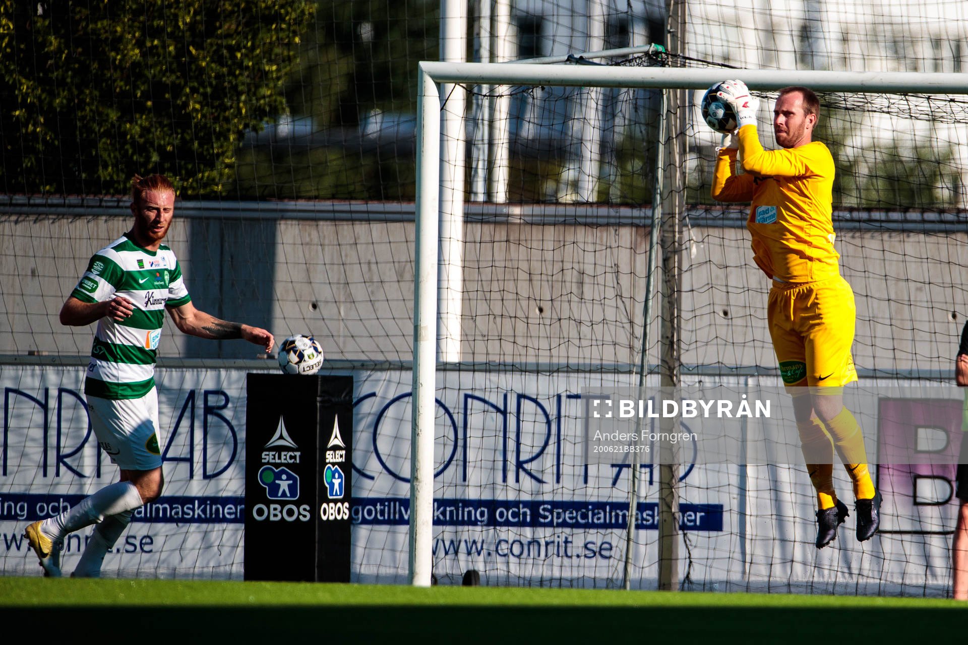 Västerås Calle Svensson och Västerås målvakt Daniel