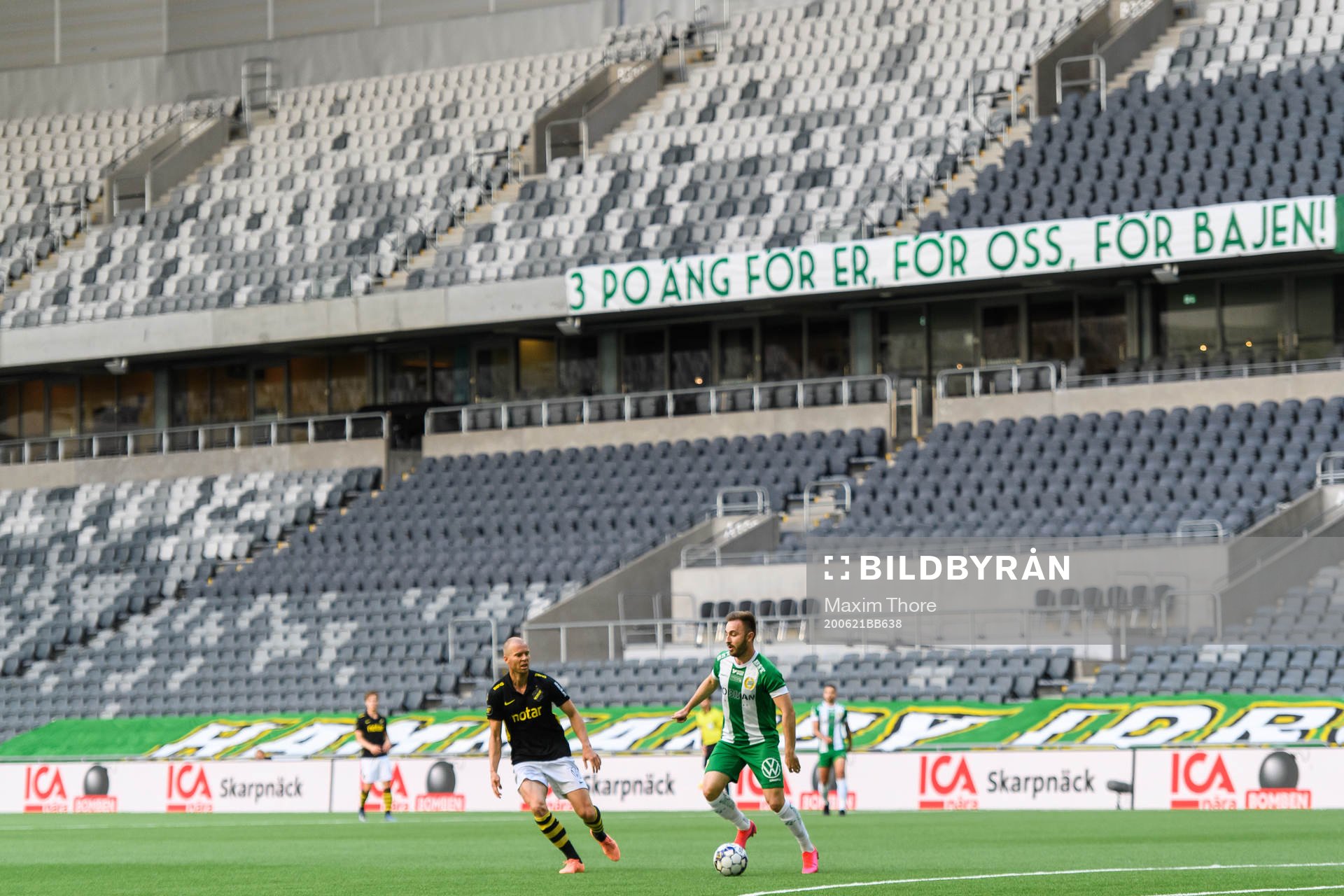s Per Karlsson och Hammarbys Muamer Tankovic