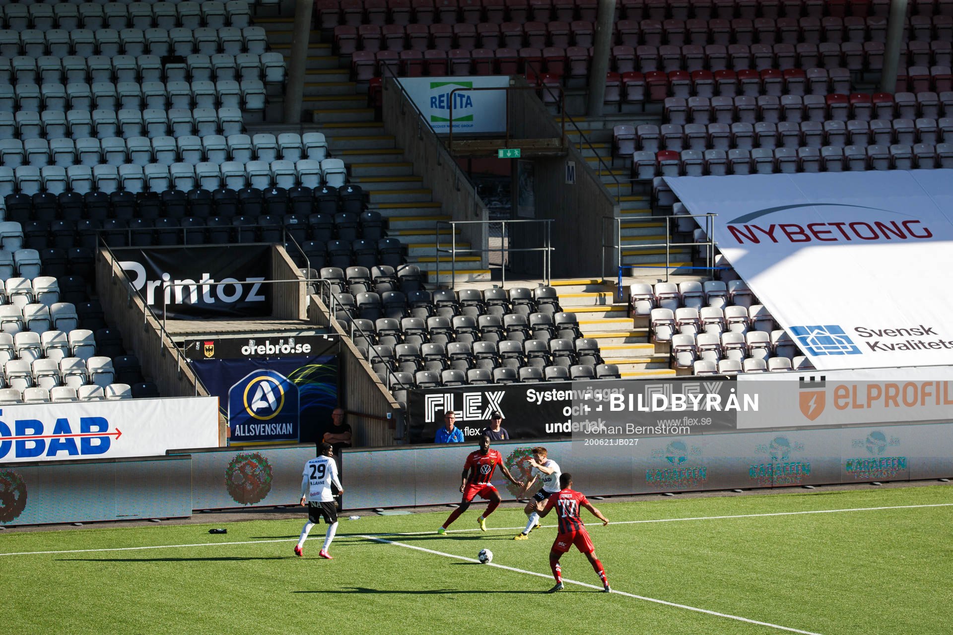 Örebros Albin Granlund och Östersunds Noah Sonko Sundberg