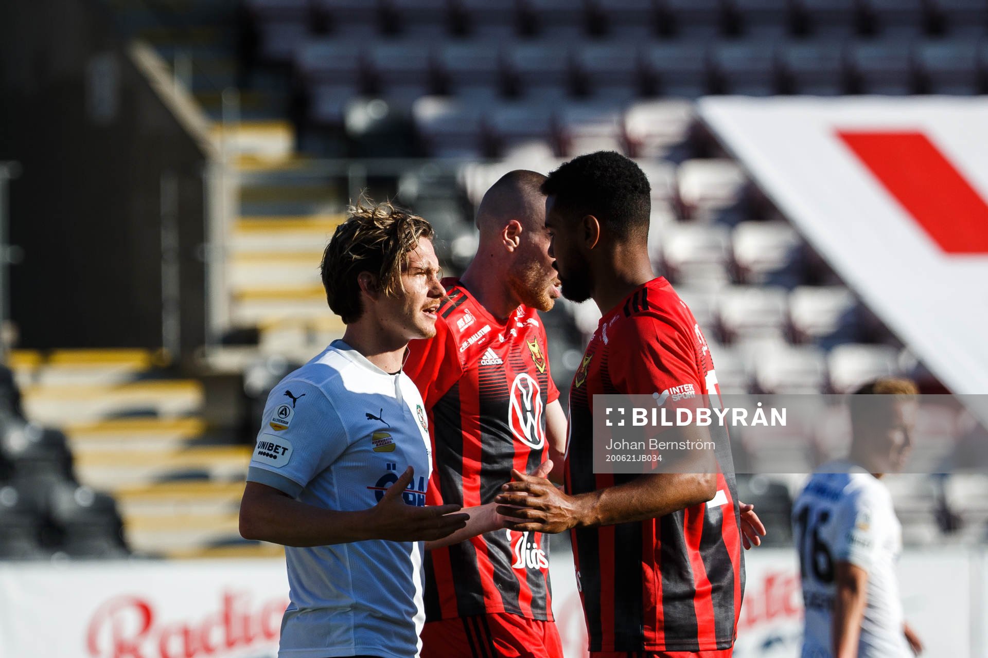 Örebros Robin Book och Östersunds Noah Sonko Sundberg
