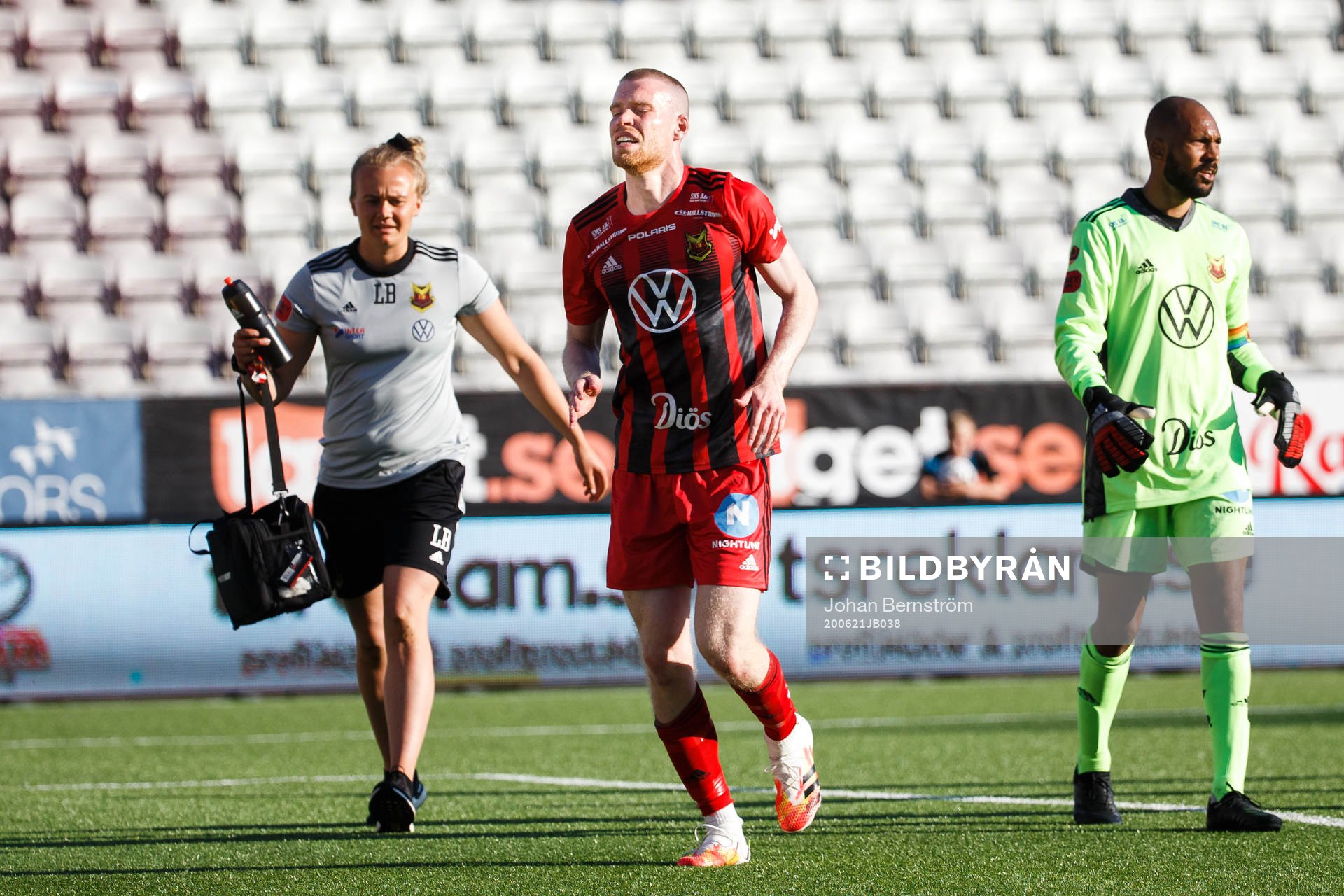 Östersunds Thomas Isherwood har ont