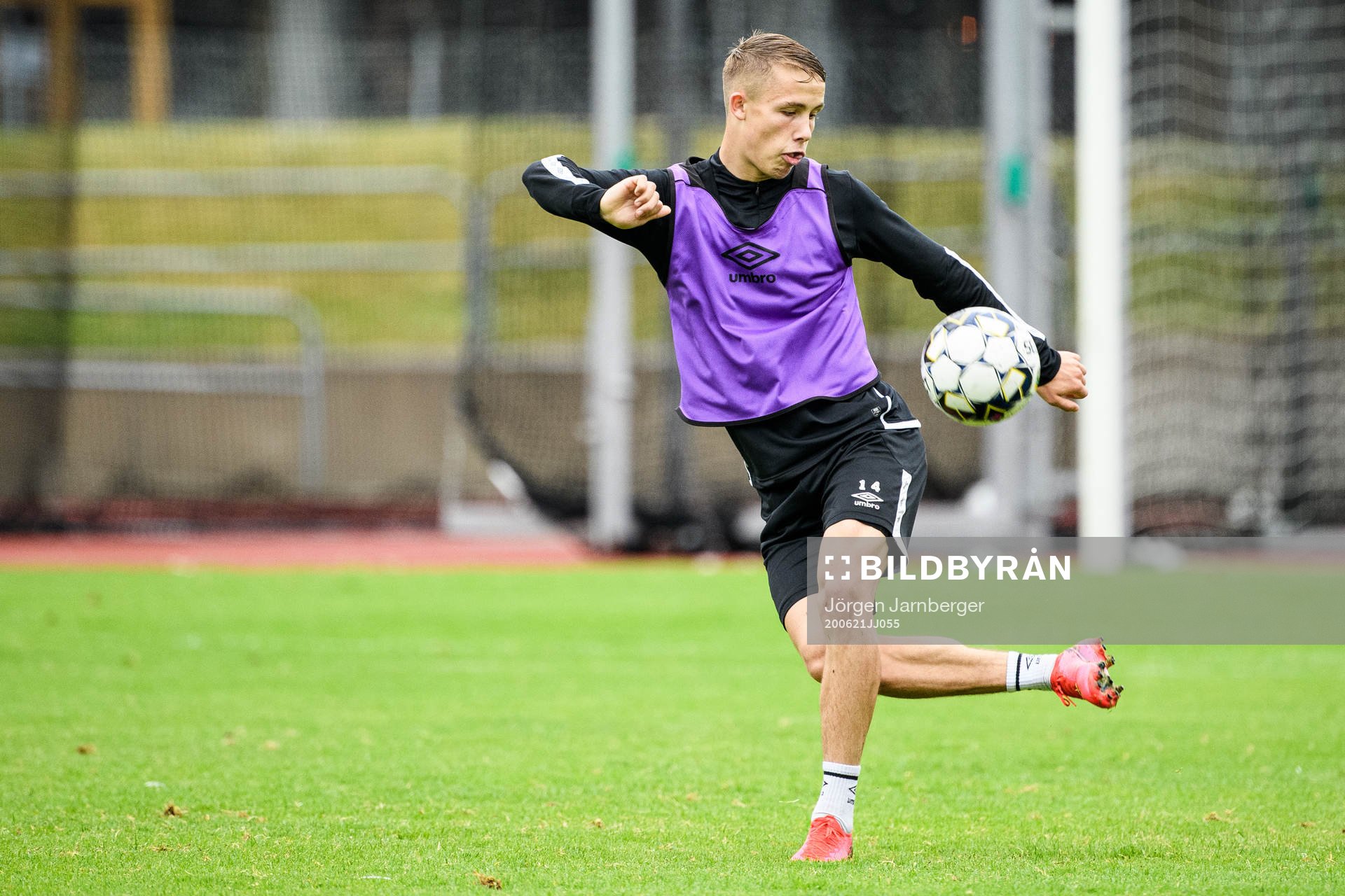 Jacob Ondrejka under en träning med det Allsvenska fotbollslaget Elfsborg den 21 juni 2020 i Borås.