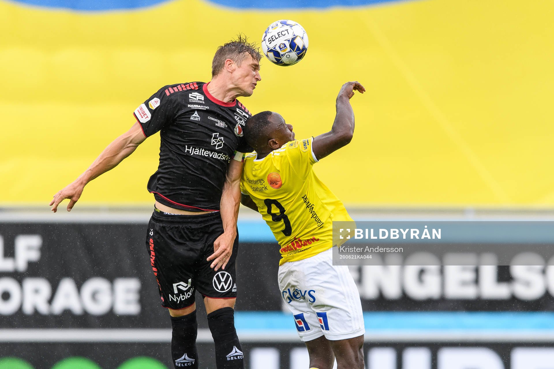 Kalmars Viktor Elm och Falkenbergs Nsima Peter