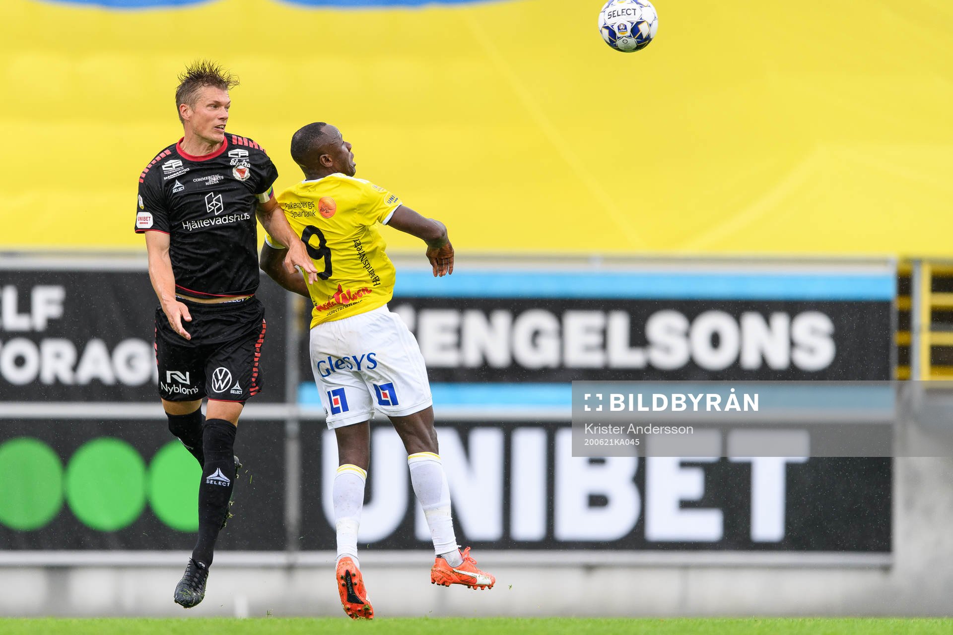 Kalmars Viktor Elm och Falkenbergs Nsima Peter