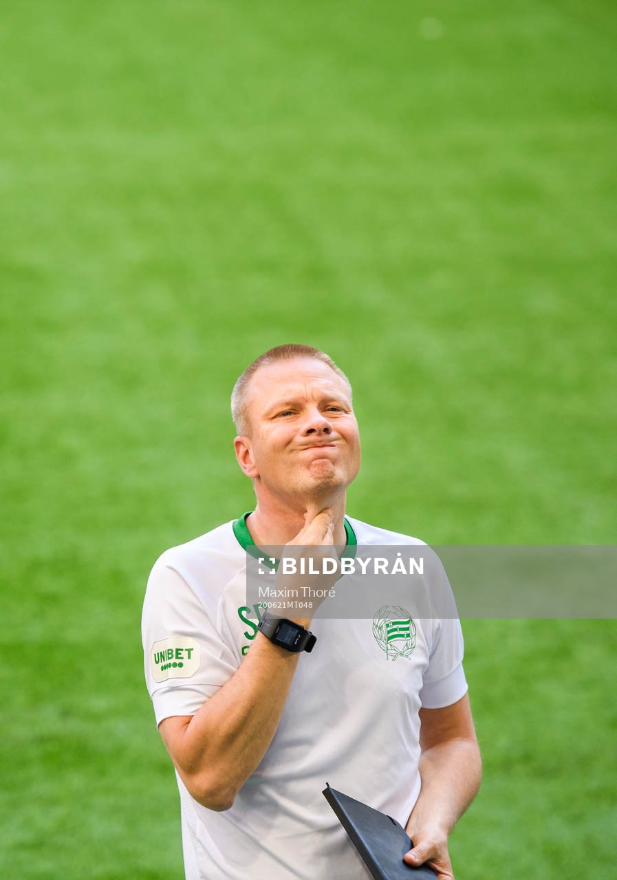 Hammarbys tränare Stefan Billborn deppar