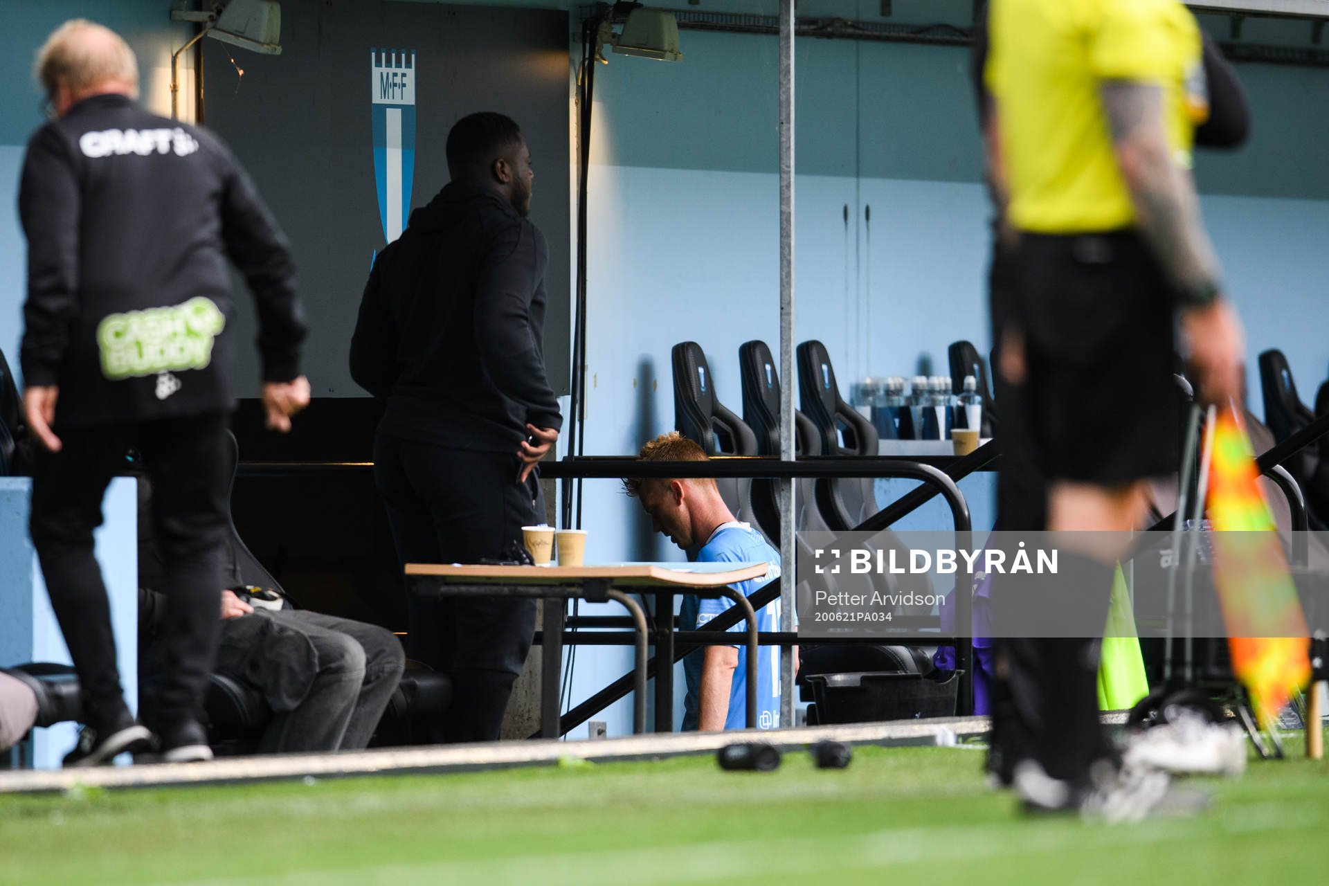 Malmö FFs Anders Christiansen lämnar planen