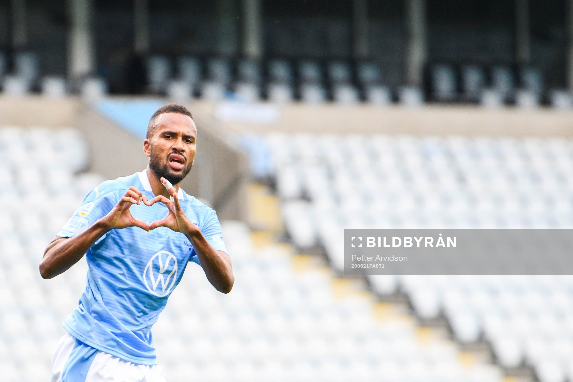 Malmö FFs Isaac Kiese Thelin jublar