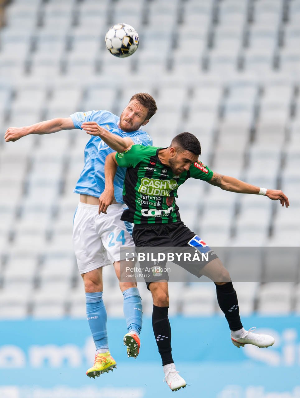 Malmö FFs Lasse Nielsen och Varbergs Daniel Krezic