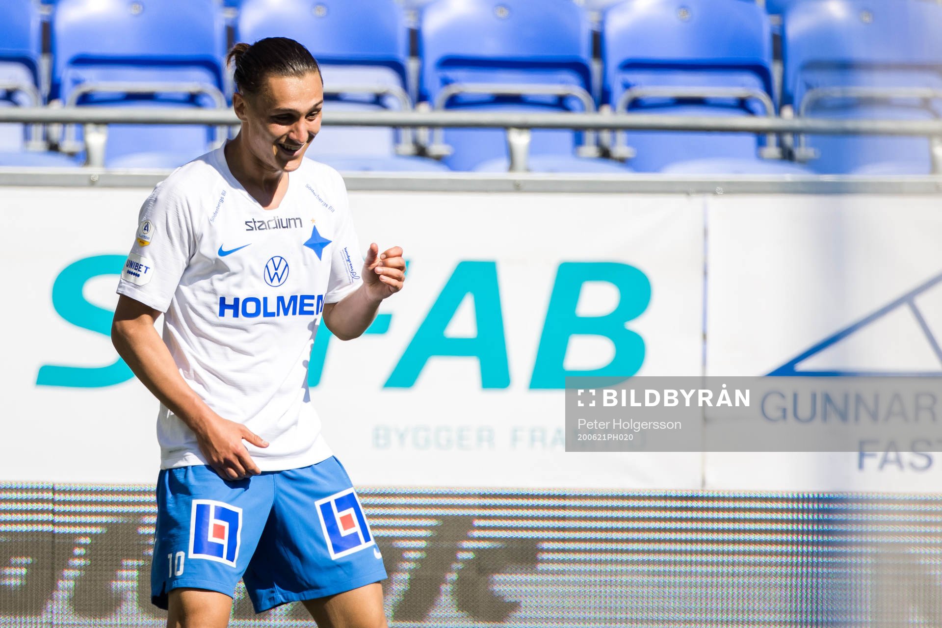 IFK Norrköpings Jonathan Levi jublar