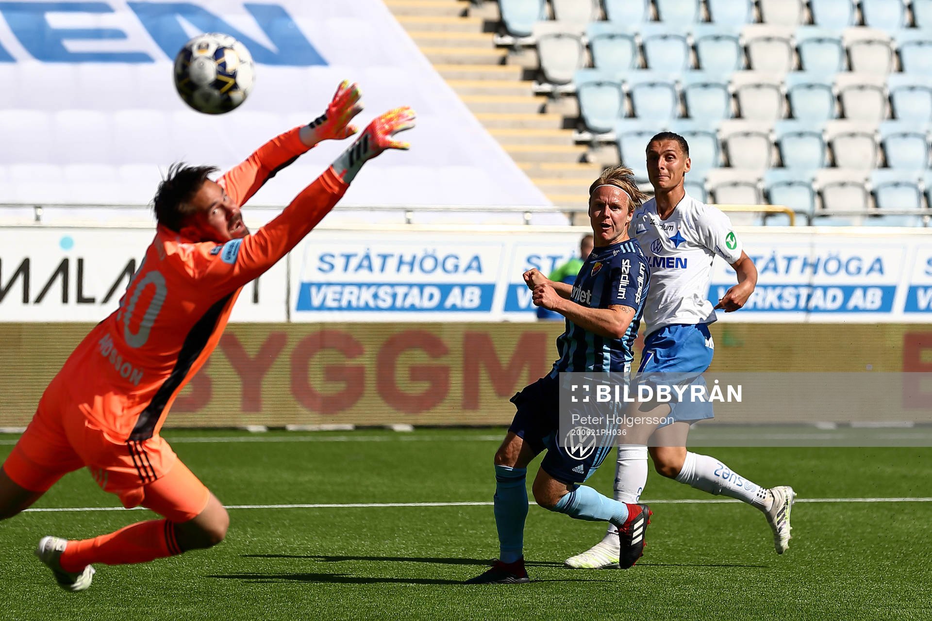 Mål 3-0 av IFK Norrköpings Jonathan Levi förbi