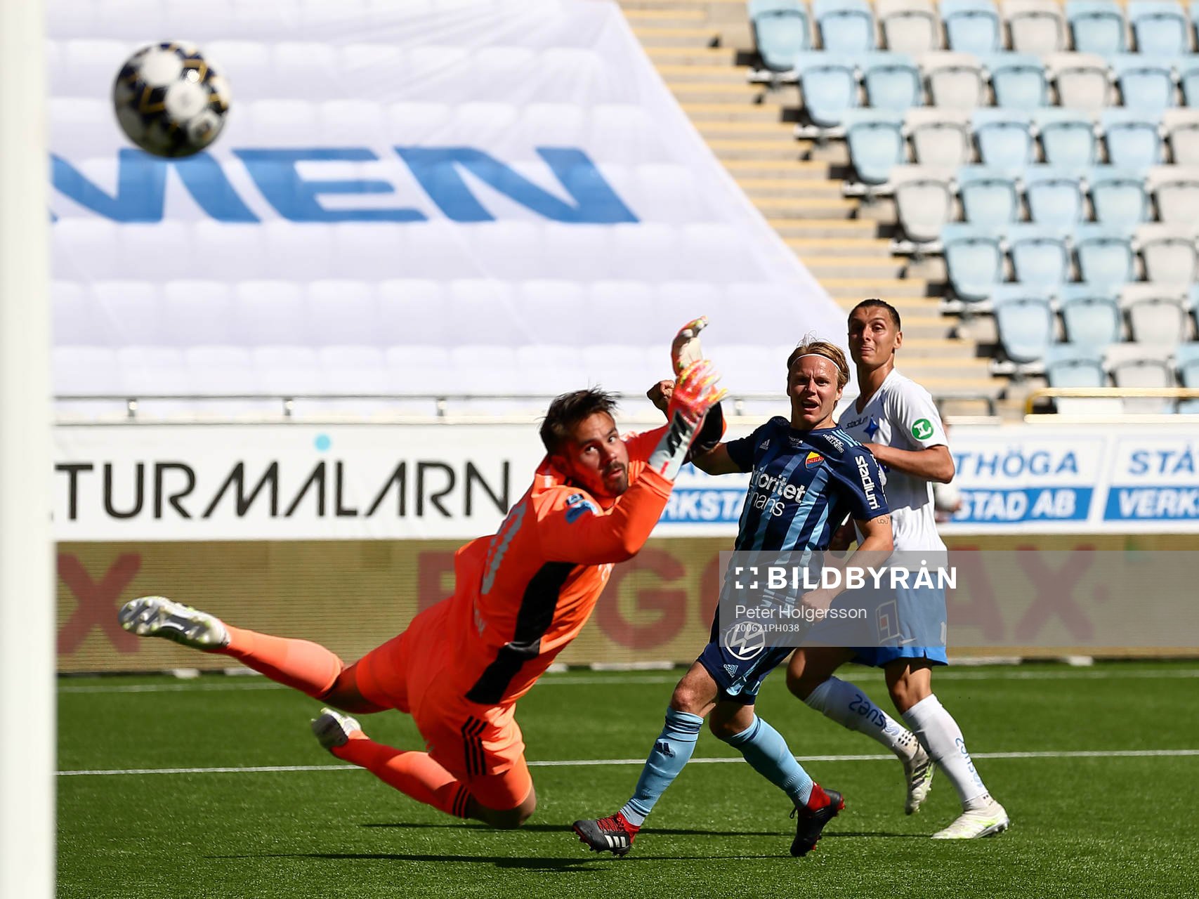 Mål 3-0 av IFK Norrköpings Jonathan Levi förbi
