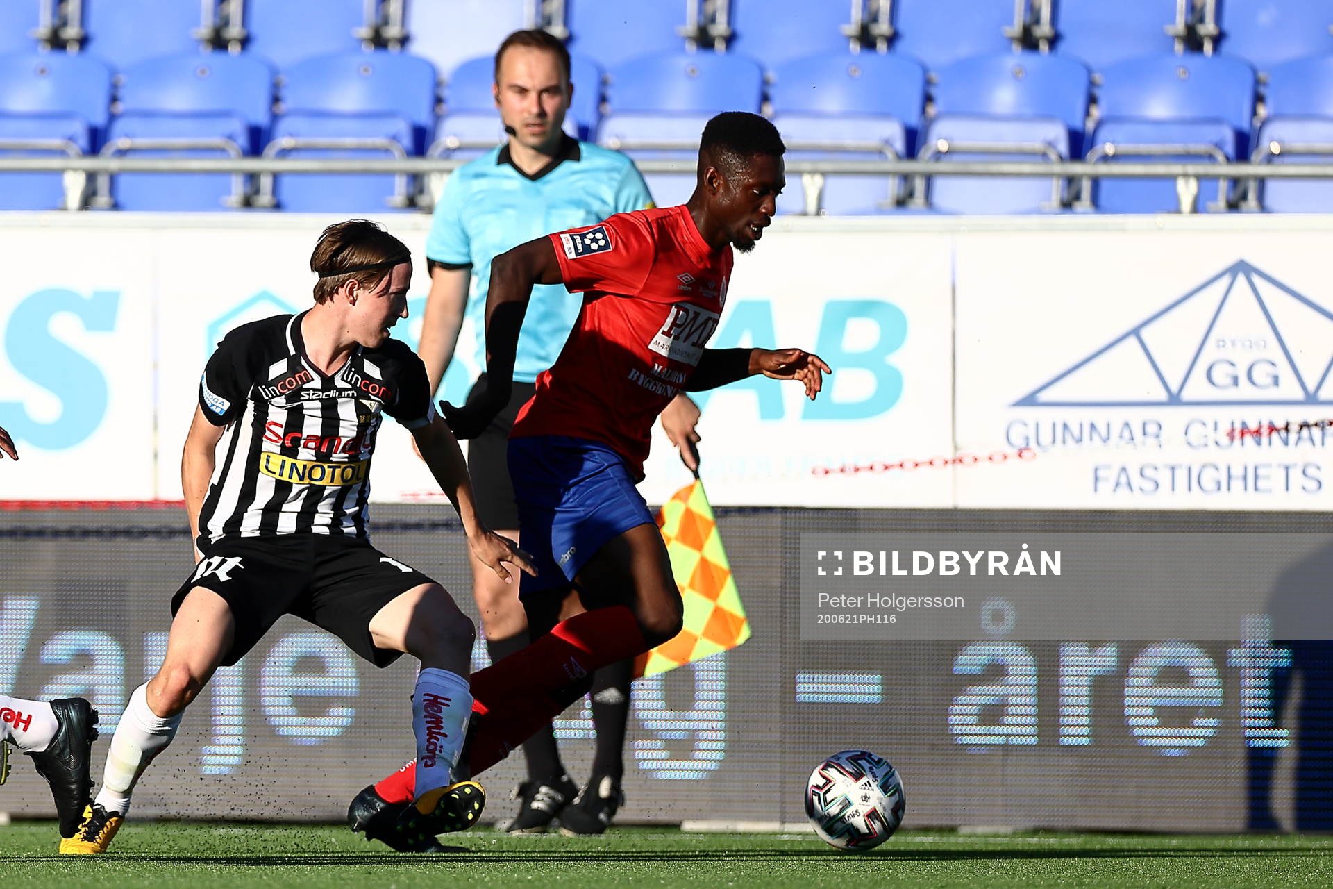 Sylvias Jakob Lindahl och Karlslunds Tidjani Diawara