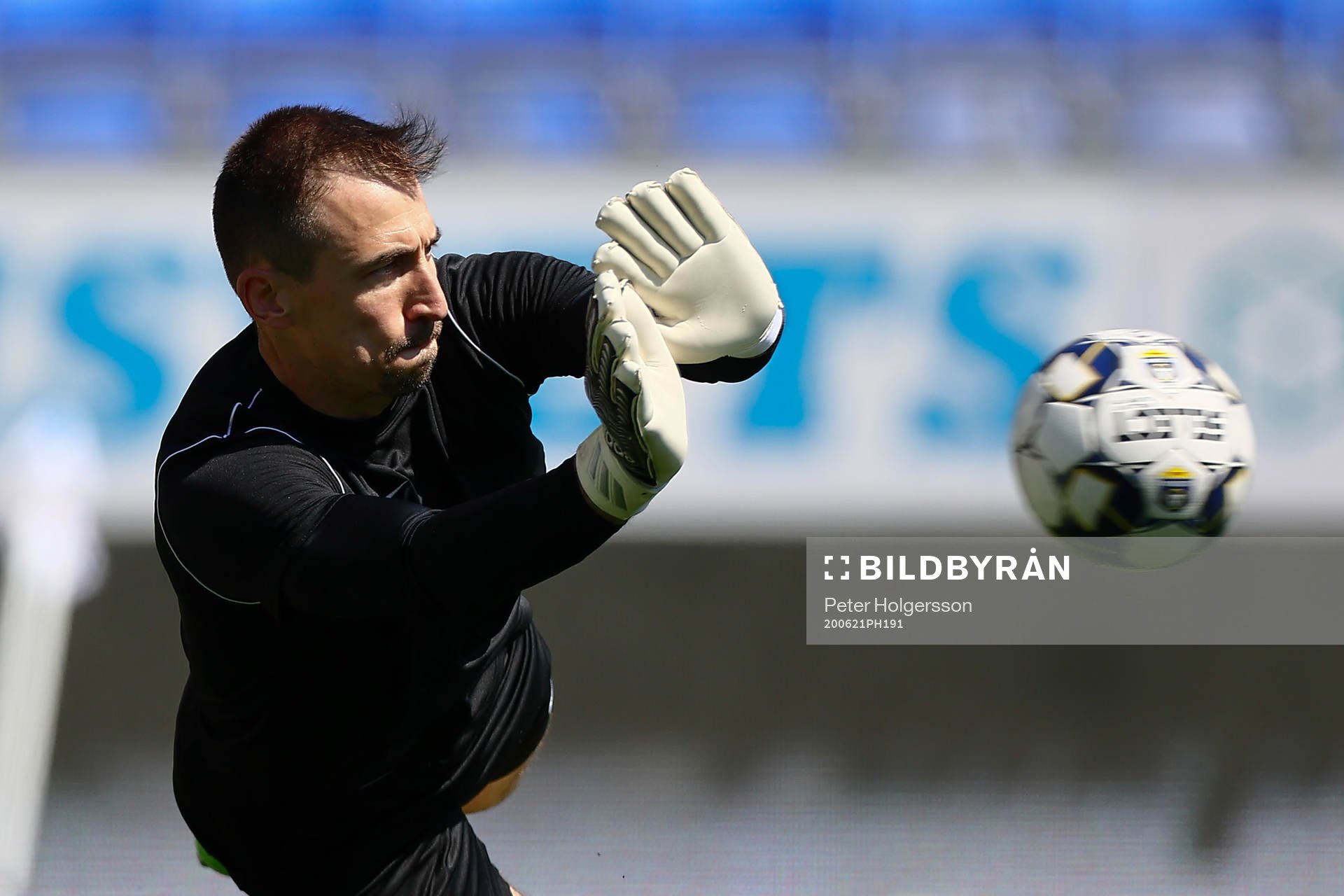 IFK Norrköpings målvakt Vladimir Sudar under fotbollsmatchen i Allsvenskan mellan IFK Norrköping och Djurgården den 21 juni 2020 i Norrköping.
