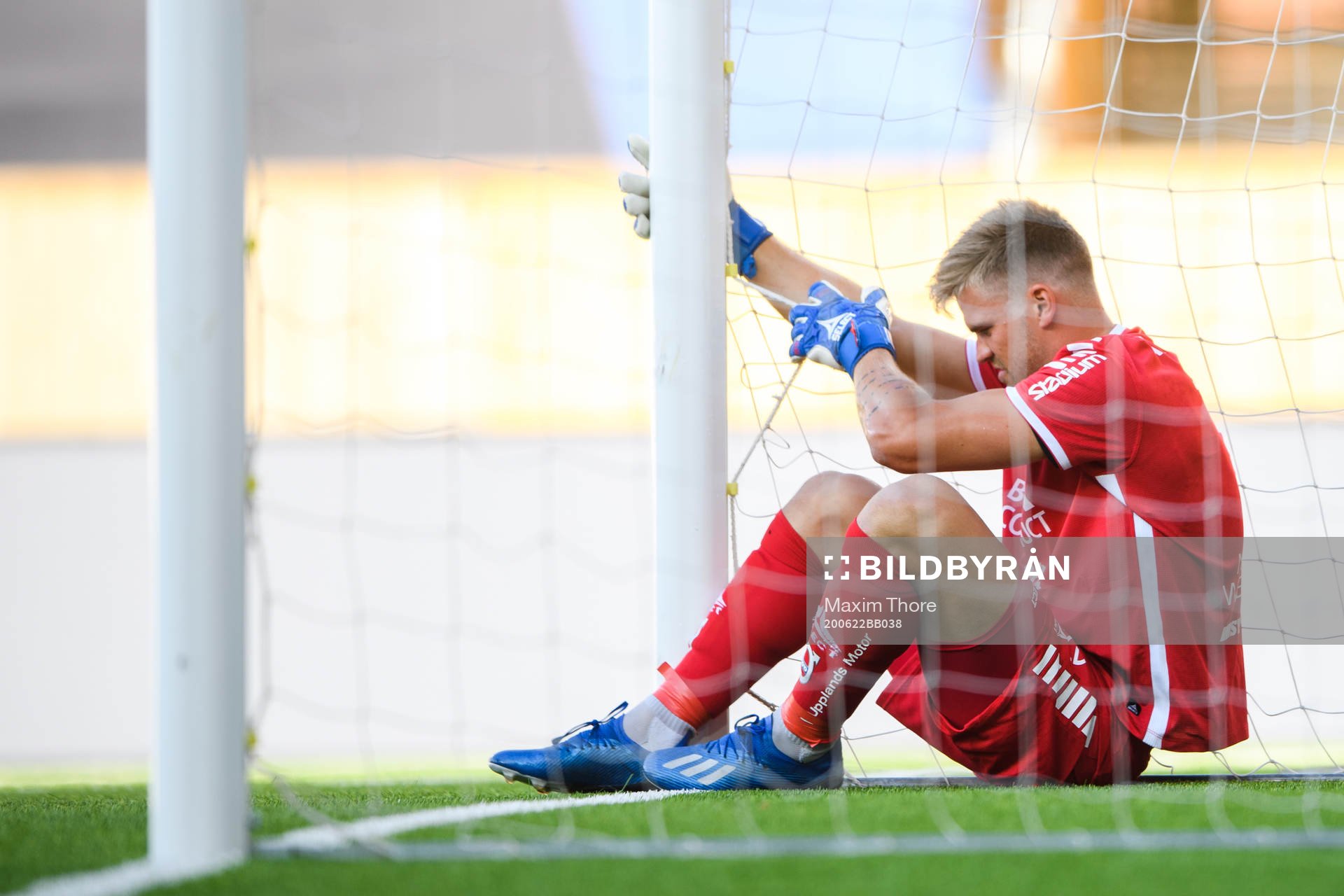 Sirius målvakt Lukas Jonsson deppar