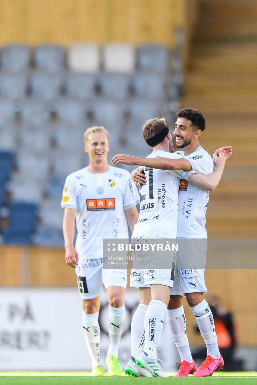 Häckens Daleho Irandust jublar