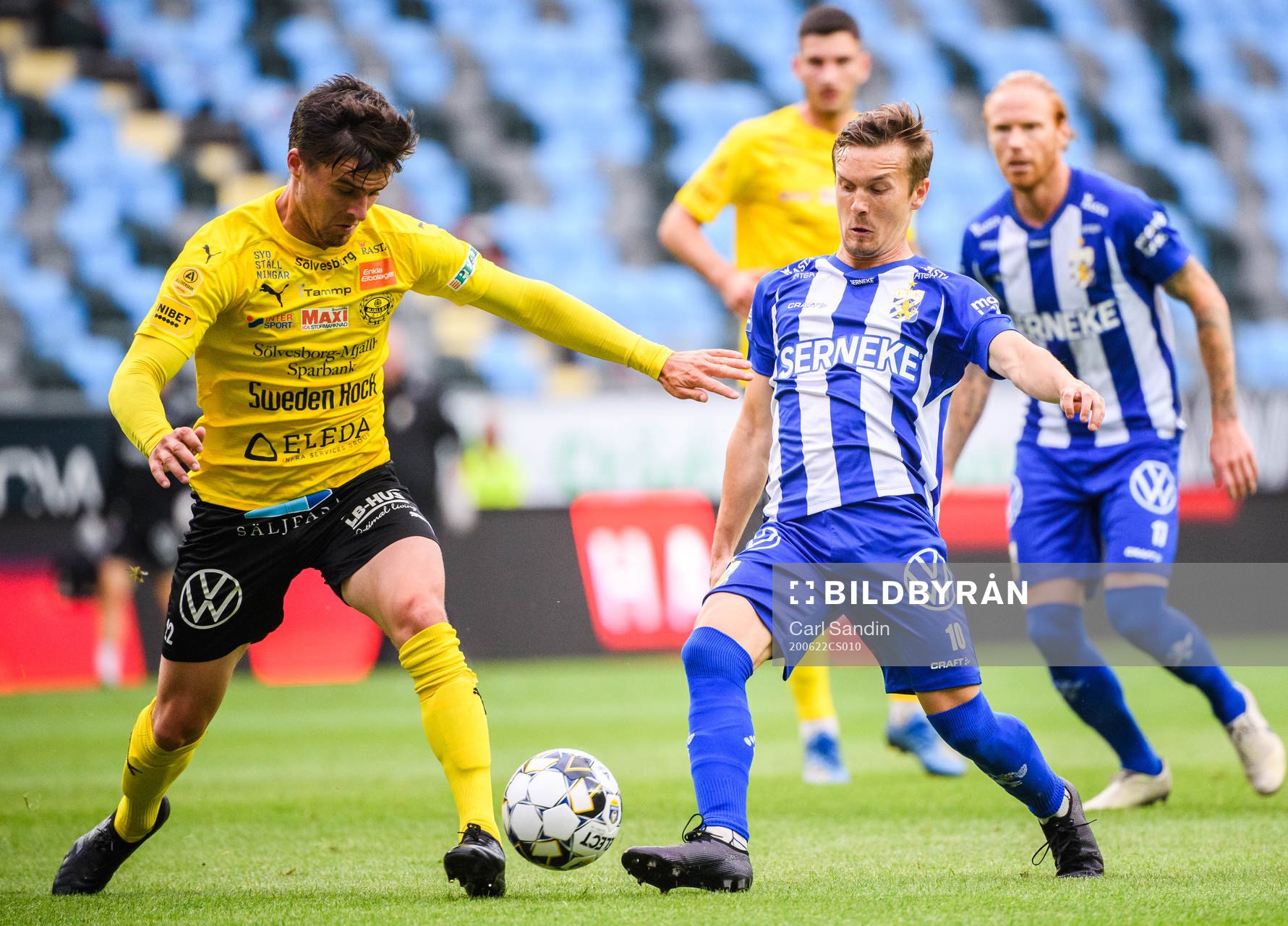 Mjällbys Jesper Gustavsson och IFK Göteborgs Patrik