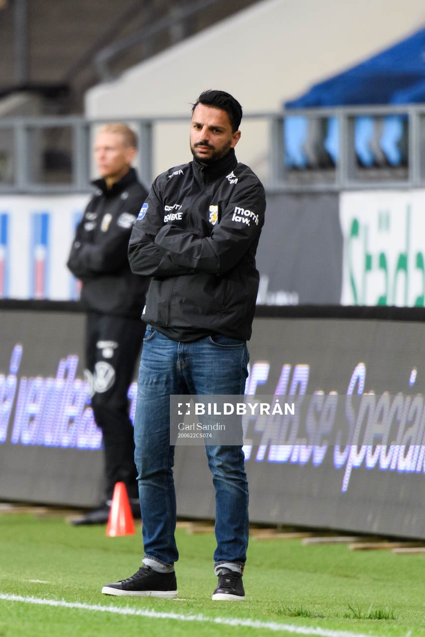 IFK Göteborgs tränare Poya Asbaghi