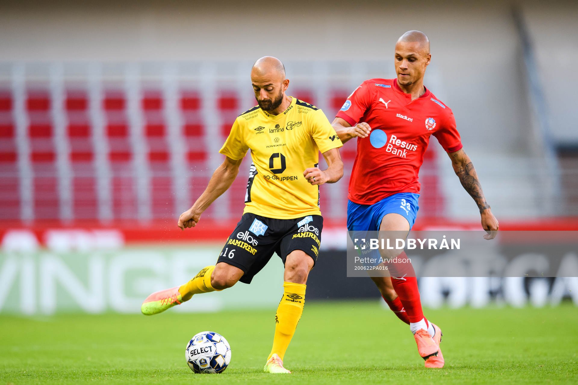 Elfsborgs Robert Gojani och Helsingborgs Anthony van