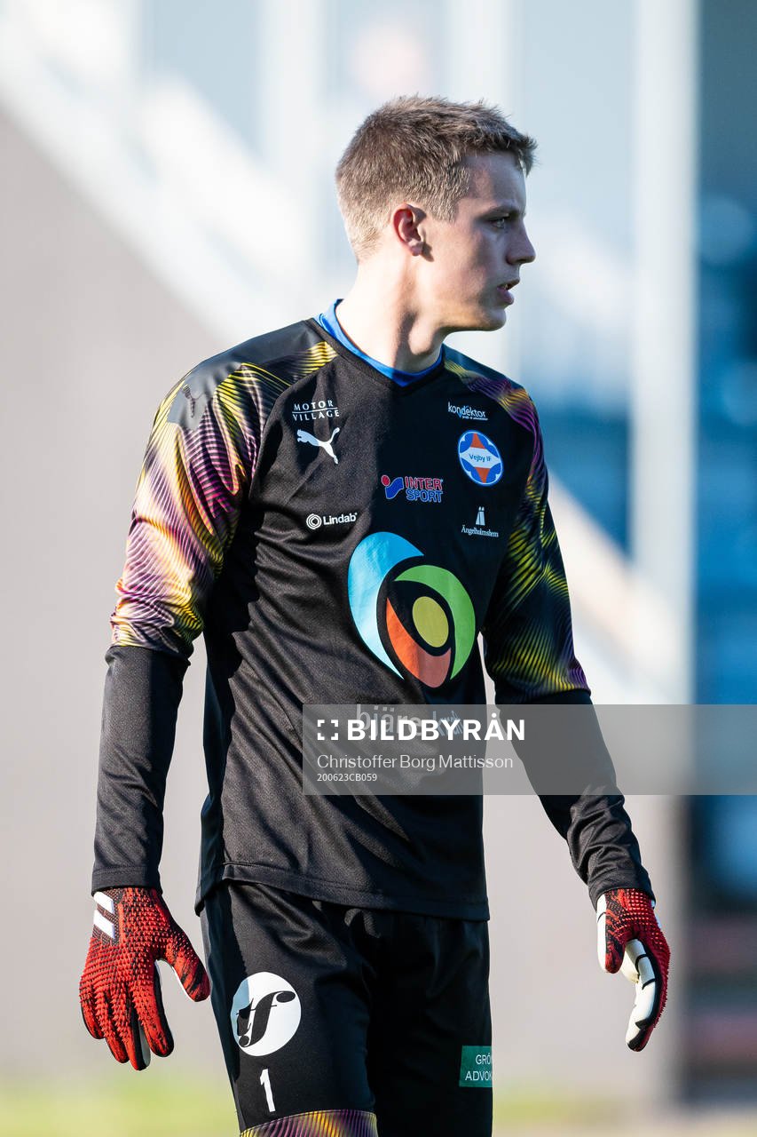 Vejbys målvakt Oskar Anderek