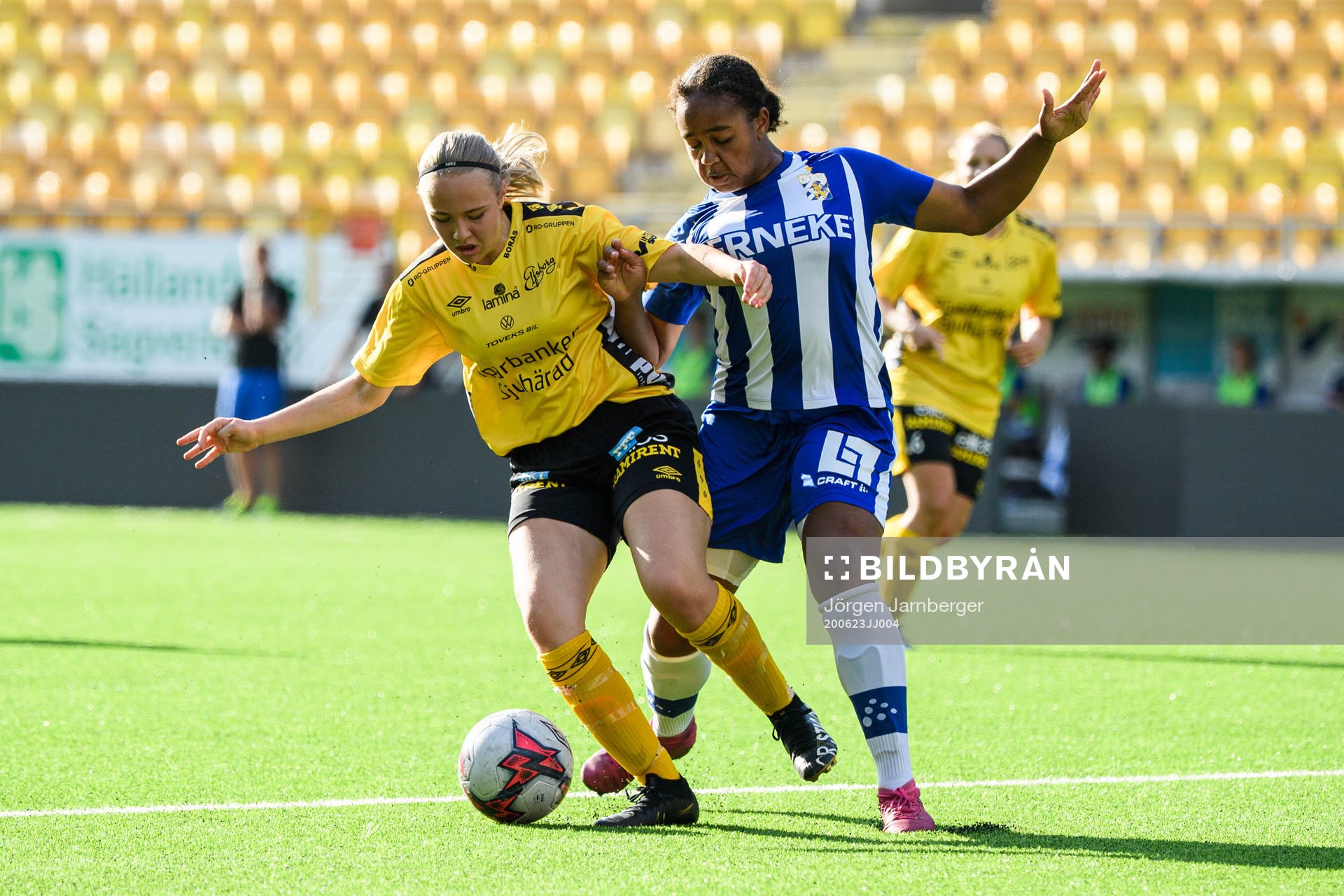 Elfsborgs Evelina Brink och IFK Göteborgs Aliima Attervall