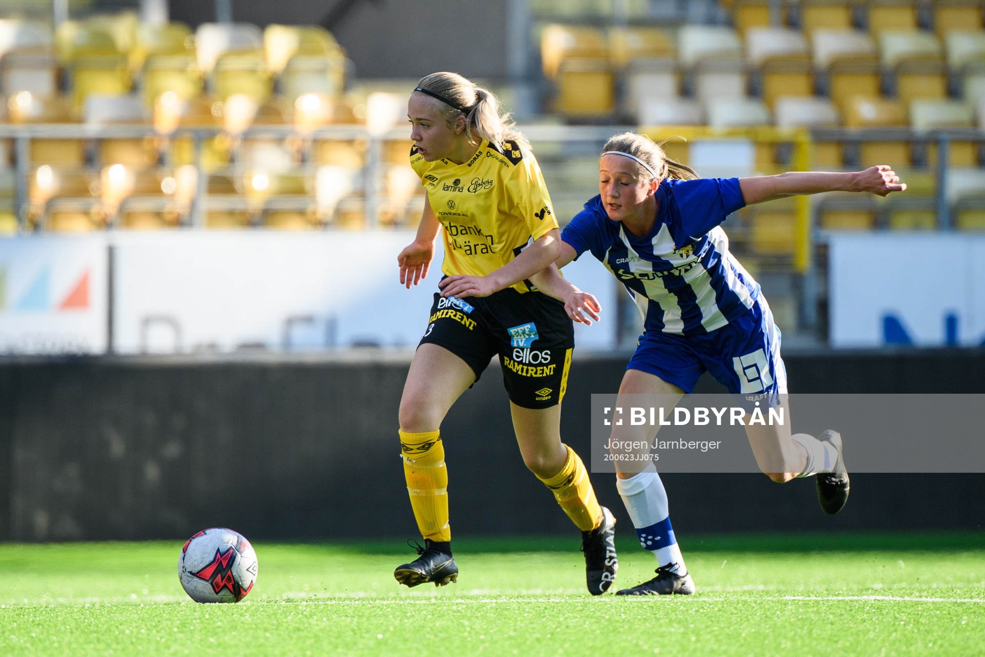 Elfsborgs Evelina Brink och IFK Göteborgs Alexandra Larsson