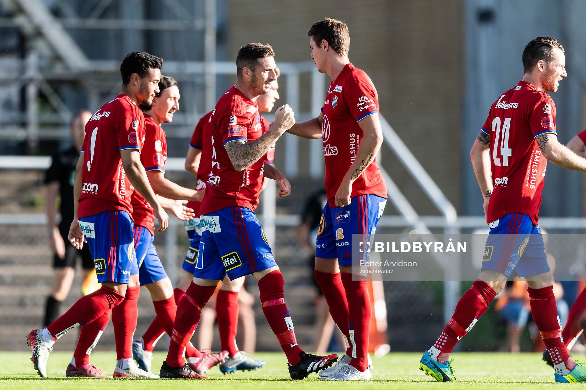 Östers James Keene jublar