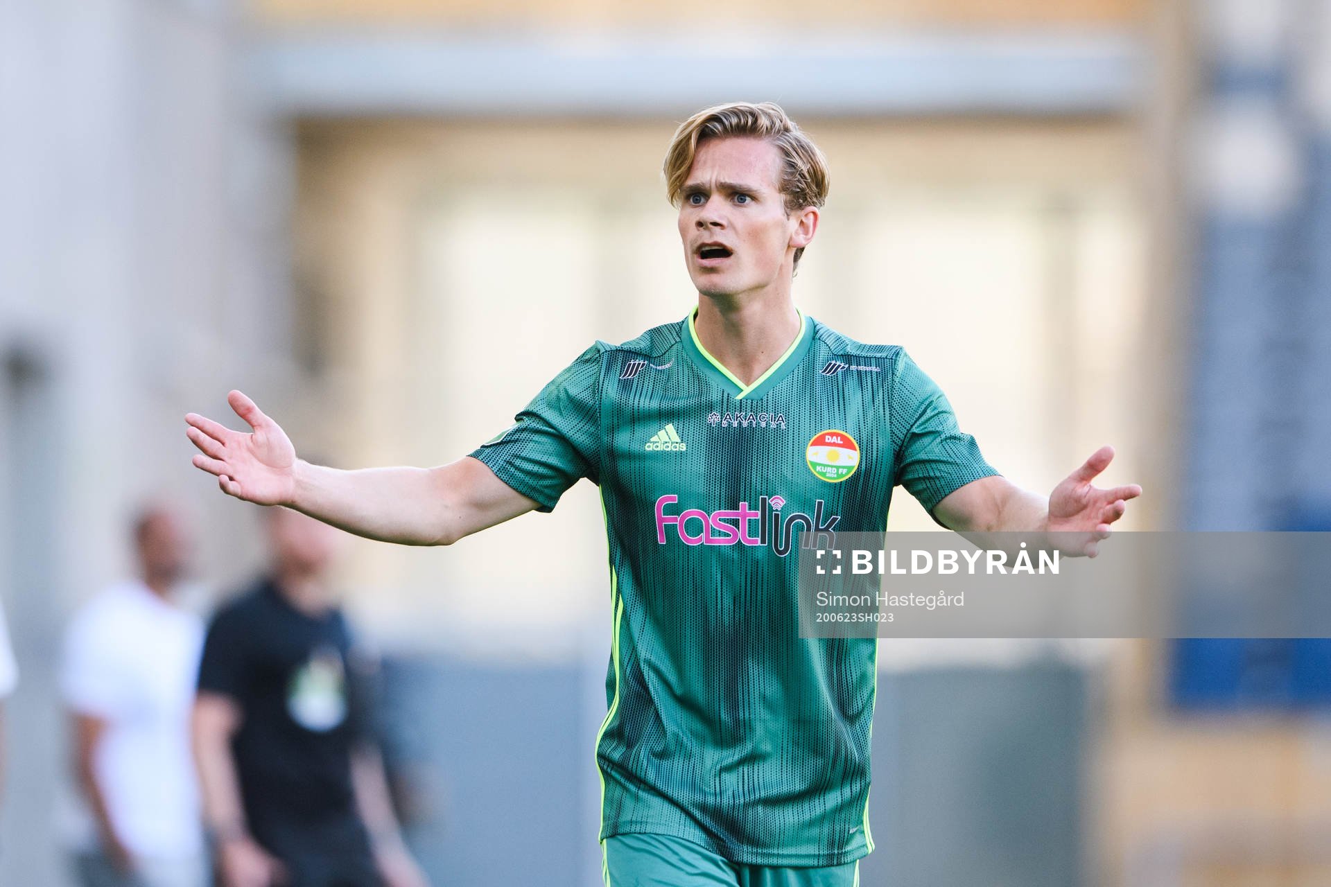 Dalkurds Hampus Finndell reagerar