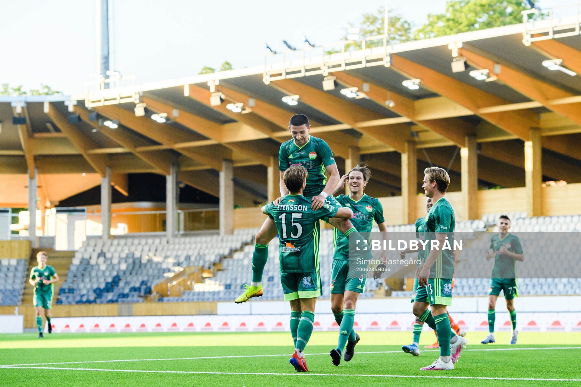 Dalkurds Irfan Jasarevic jublar
