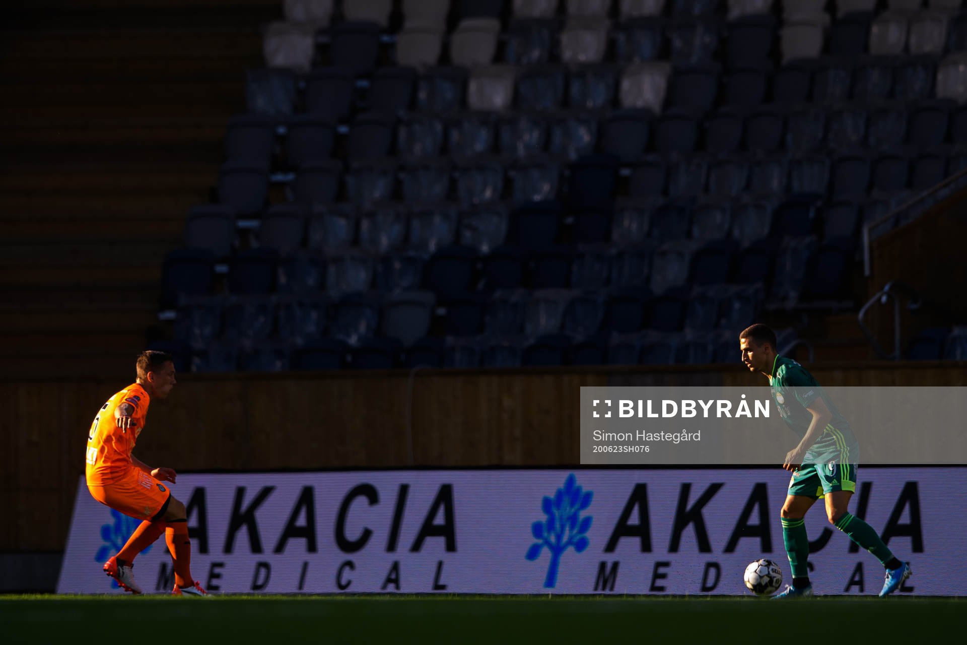 AFC Eskilstunas Gustav Jarl och Dalkurds Arian Kabashi