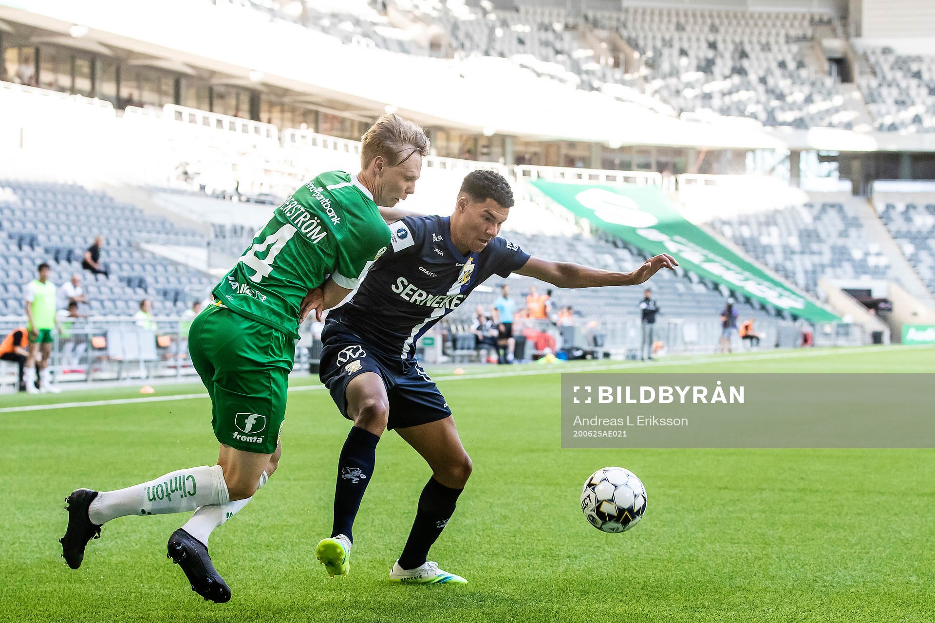 Hammarbys Tim Söderström och IFK Göteborgs Alexander
