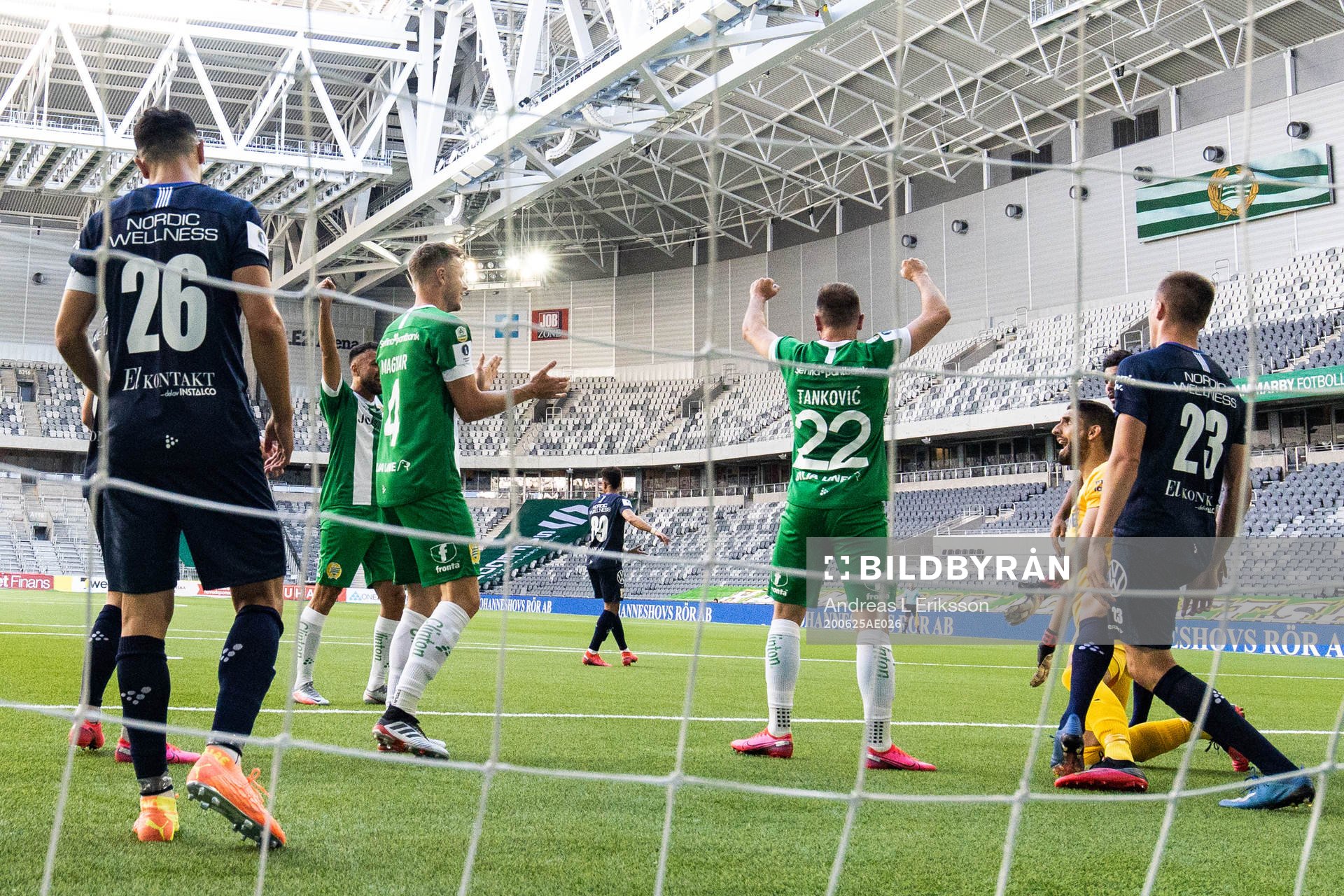 Hammarbys Muamer Tankovic jublar