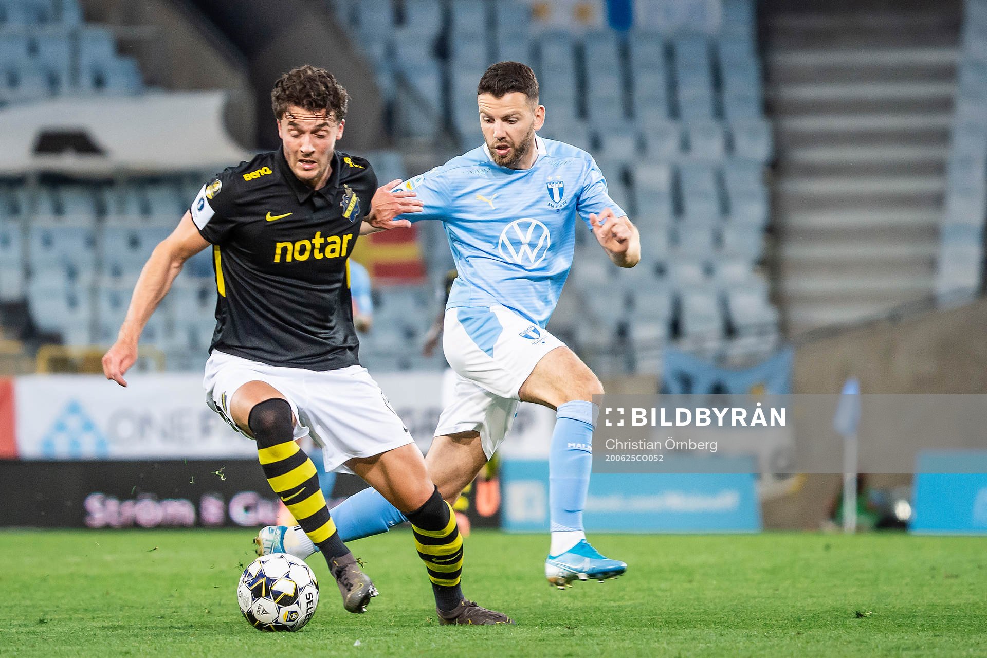s Daniel Granli och Malmö FFs Anel Ahmedhodzic