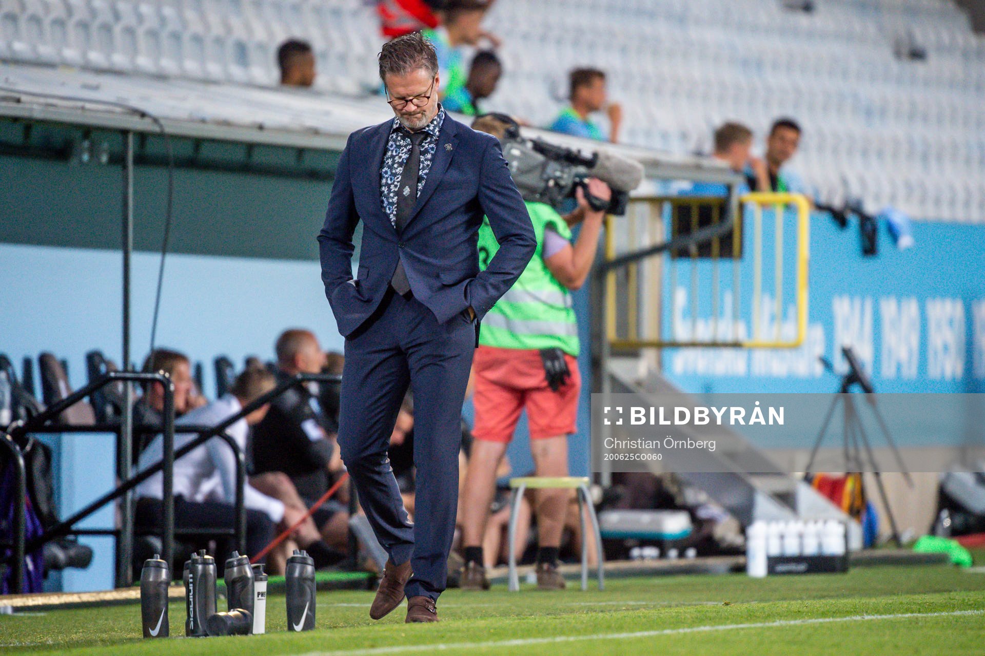 s tränare Rikard Norling deppar