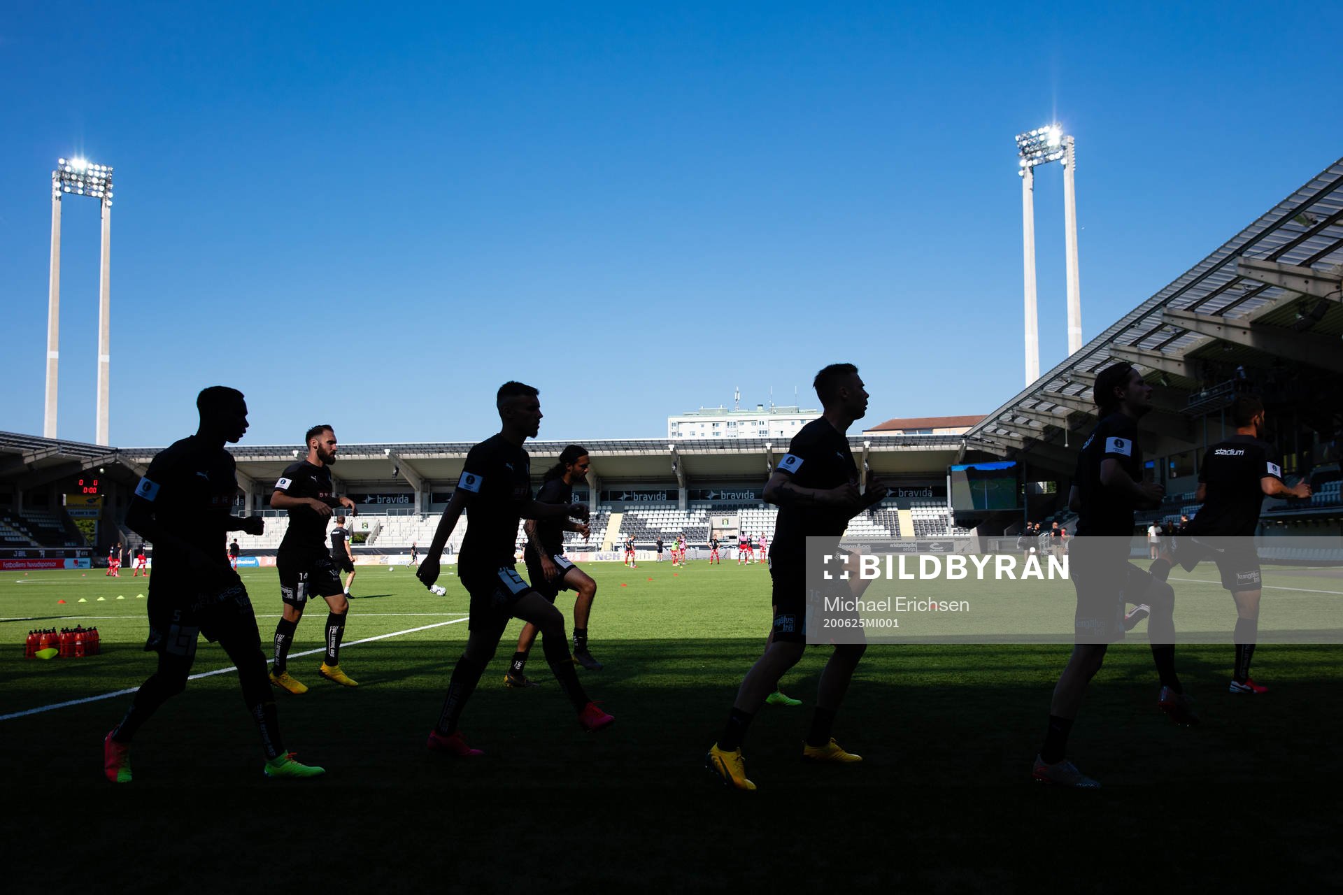Häcken värmer upp innan kvartsfinalen i Svenska Cupen