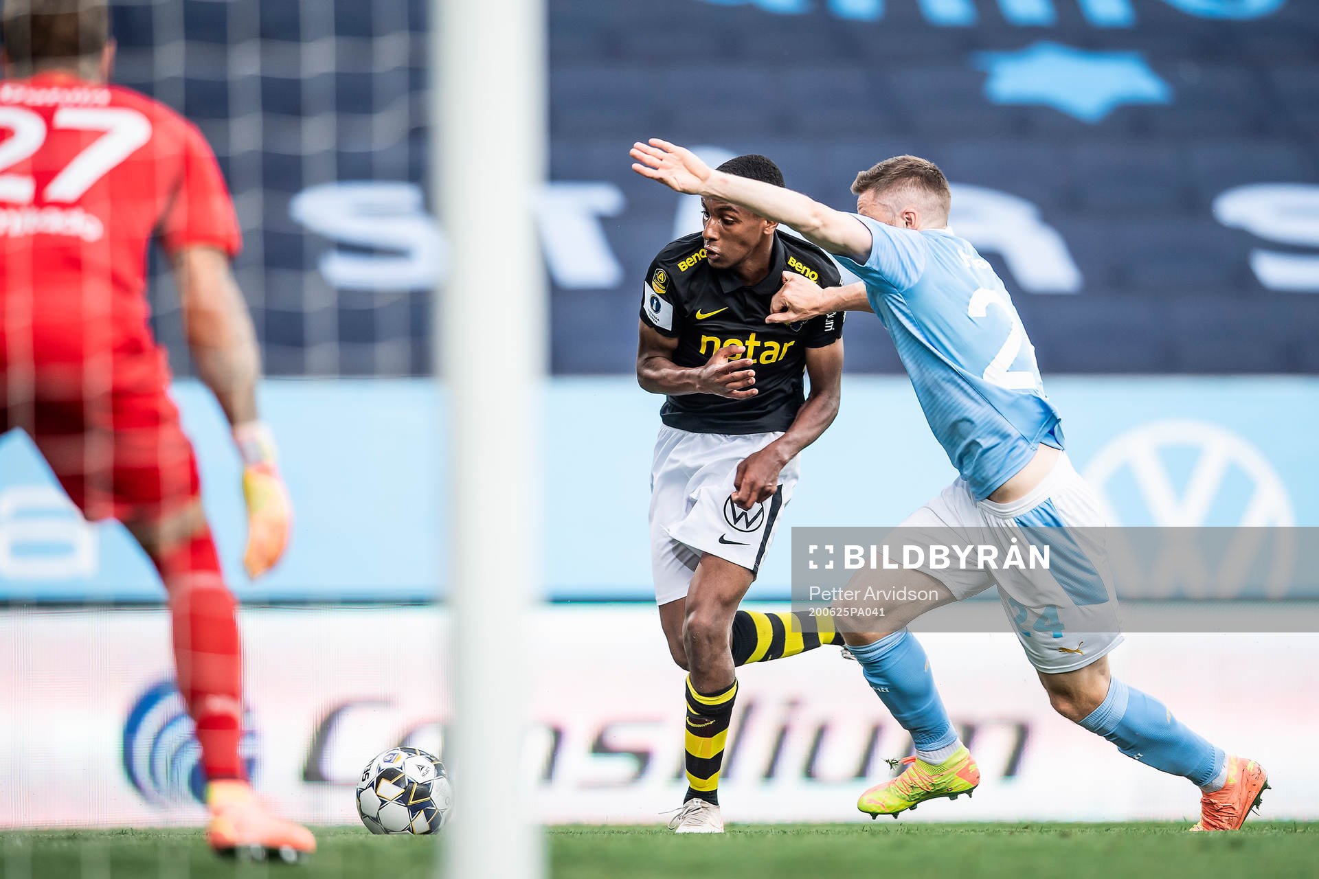 s Paulos Abraham och Malmö FFs Lasse Nielsen