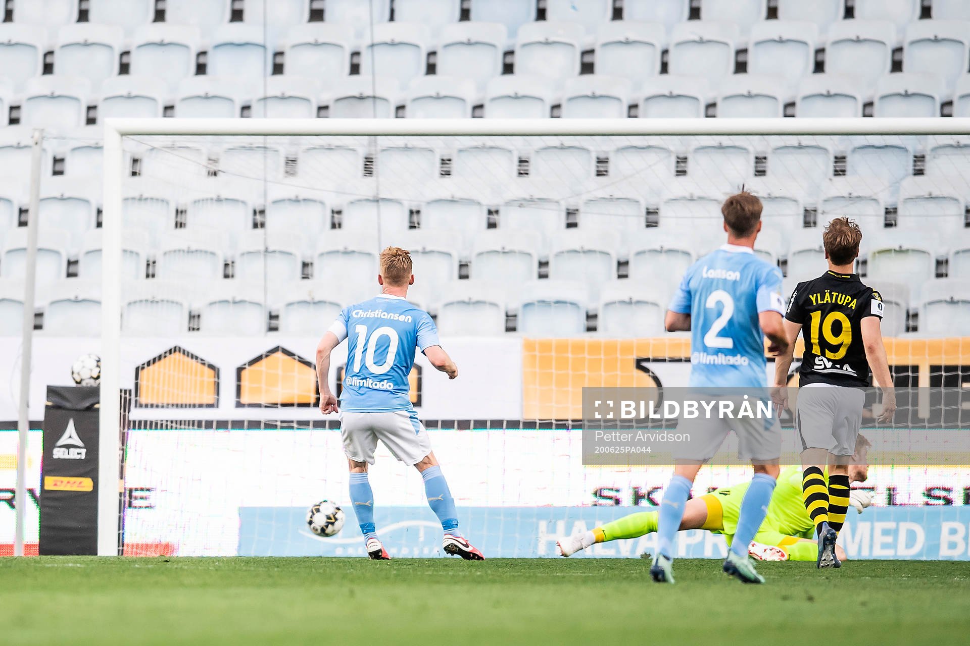 Malmö FFs Anders Christiansen gör 1-1