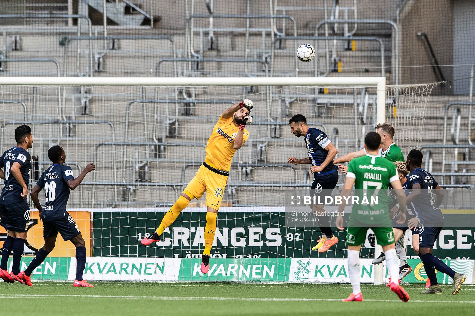 IFK Göteborgs målvakt Ioannis Anestis med en räddning